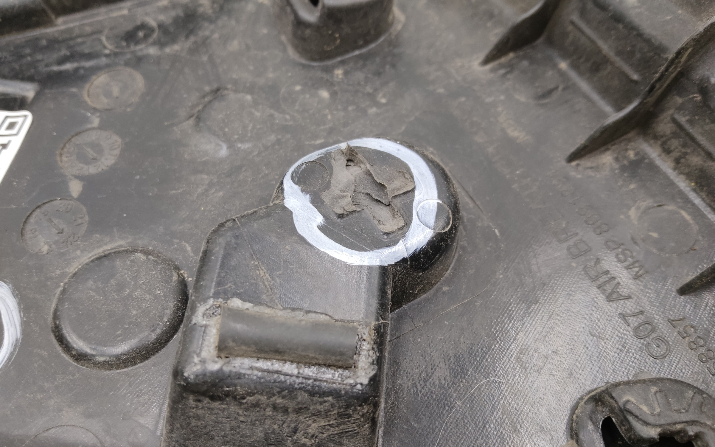 Накладка крыла переднего левого BMW X7 G07