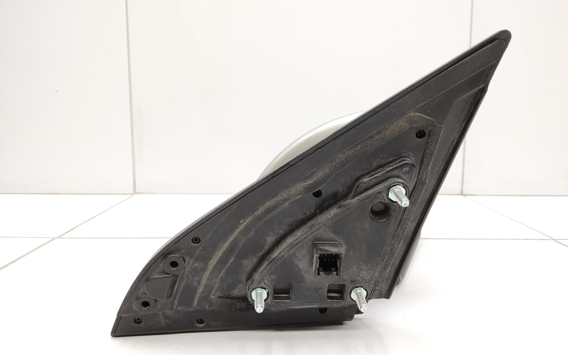 Зеркало правое Hyundai Creta 1 5 контактов