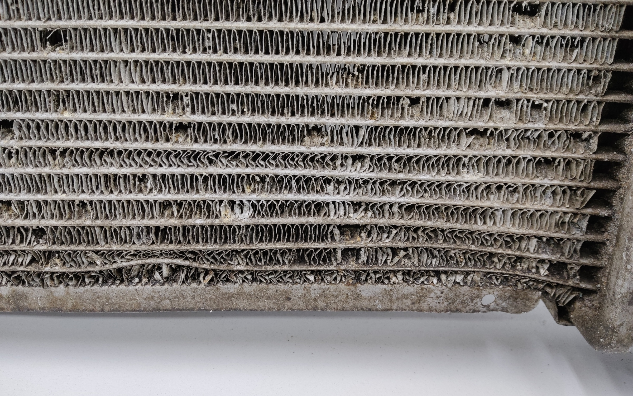 Радиатор охлаждения двигателя Hyundai Solaris 2 A/T