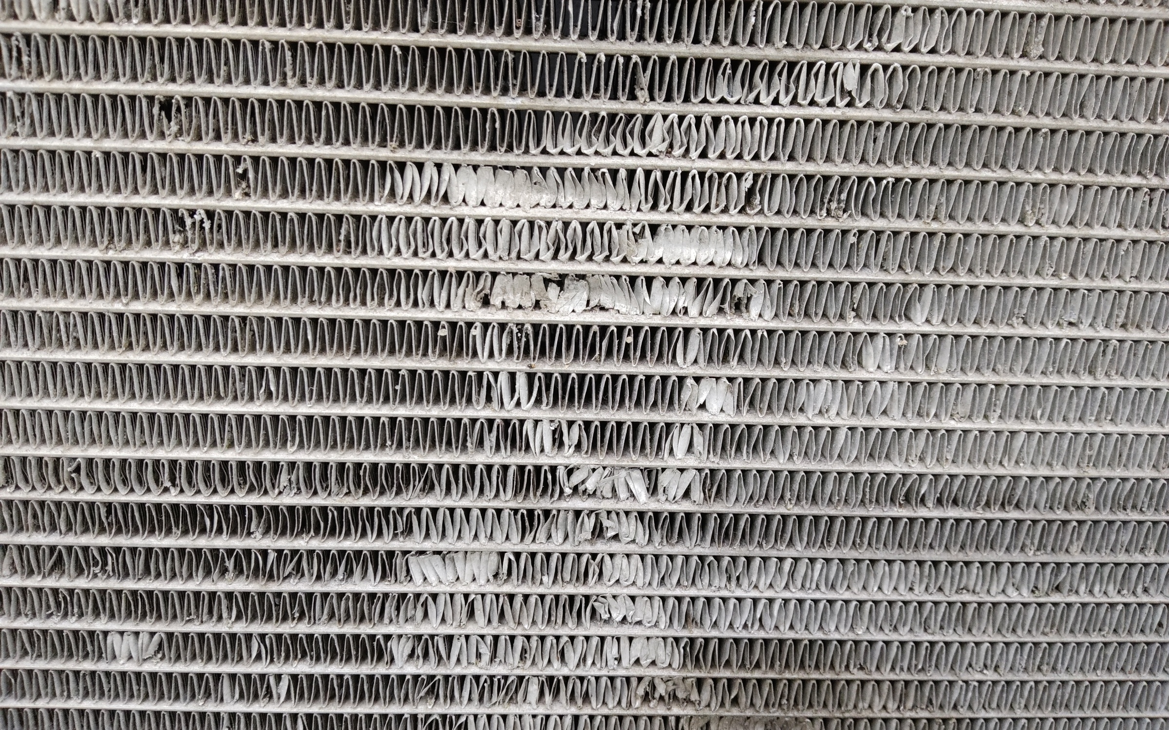 Радиатор охлаждения двигателя Hyundai Solaris 2 A/T