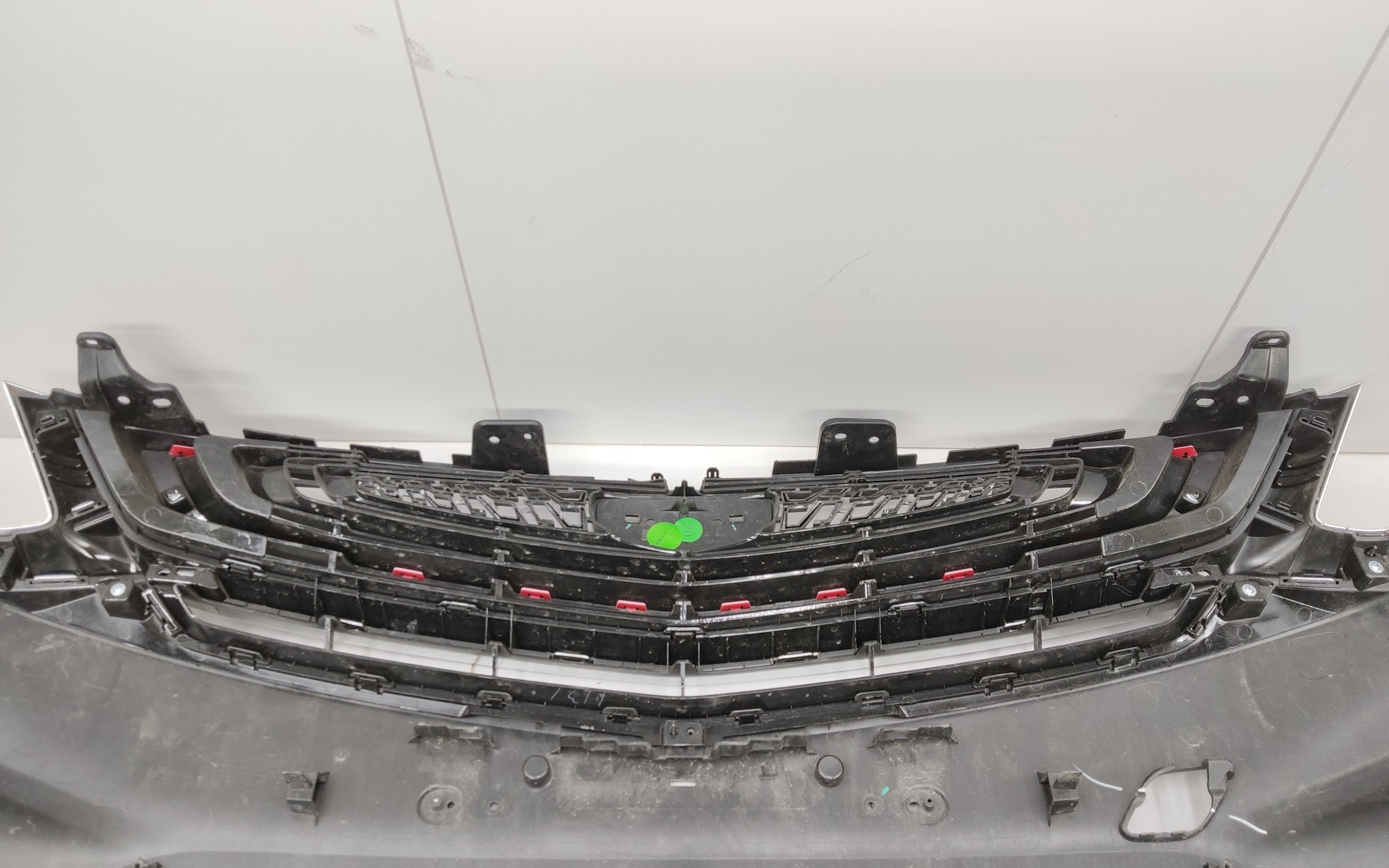 Бампер передний Geely Coolray без парктроников