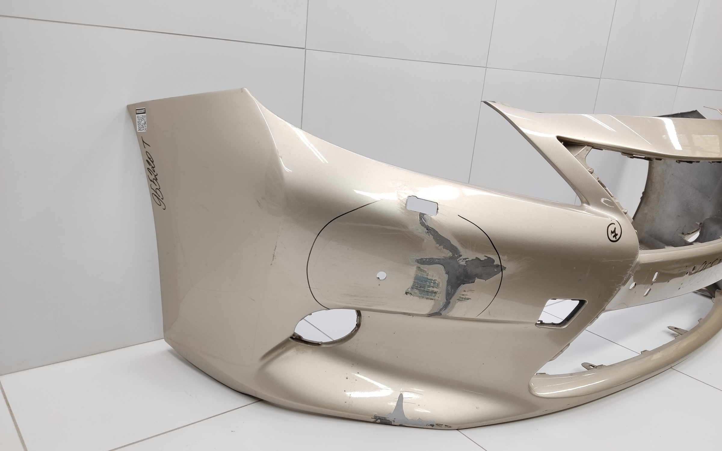 Бампер передний Lexus ES 6