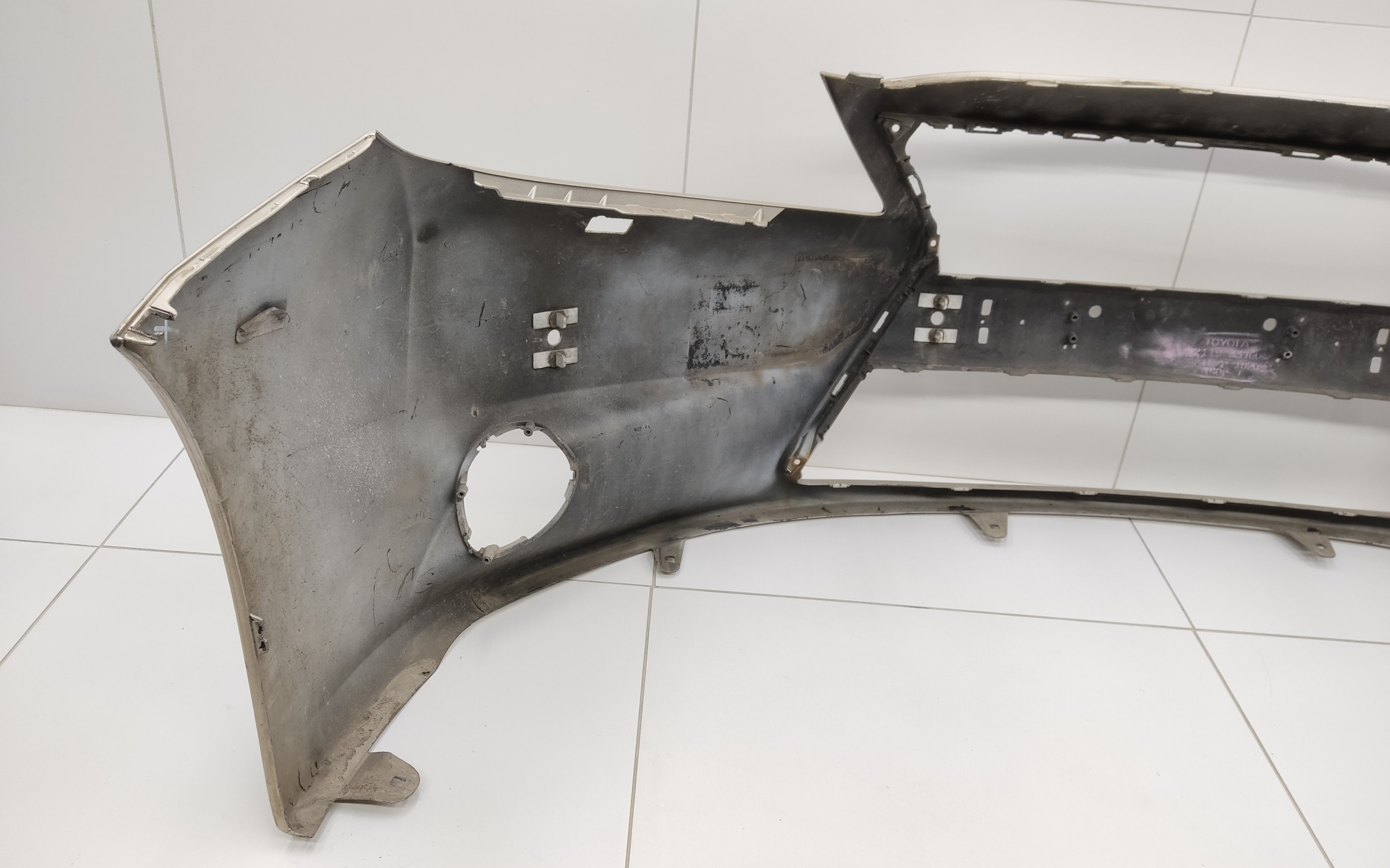 Бампер передний Lexus ES 6