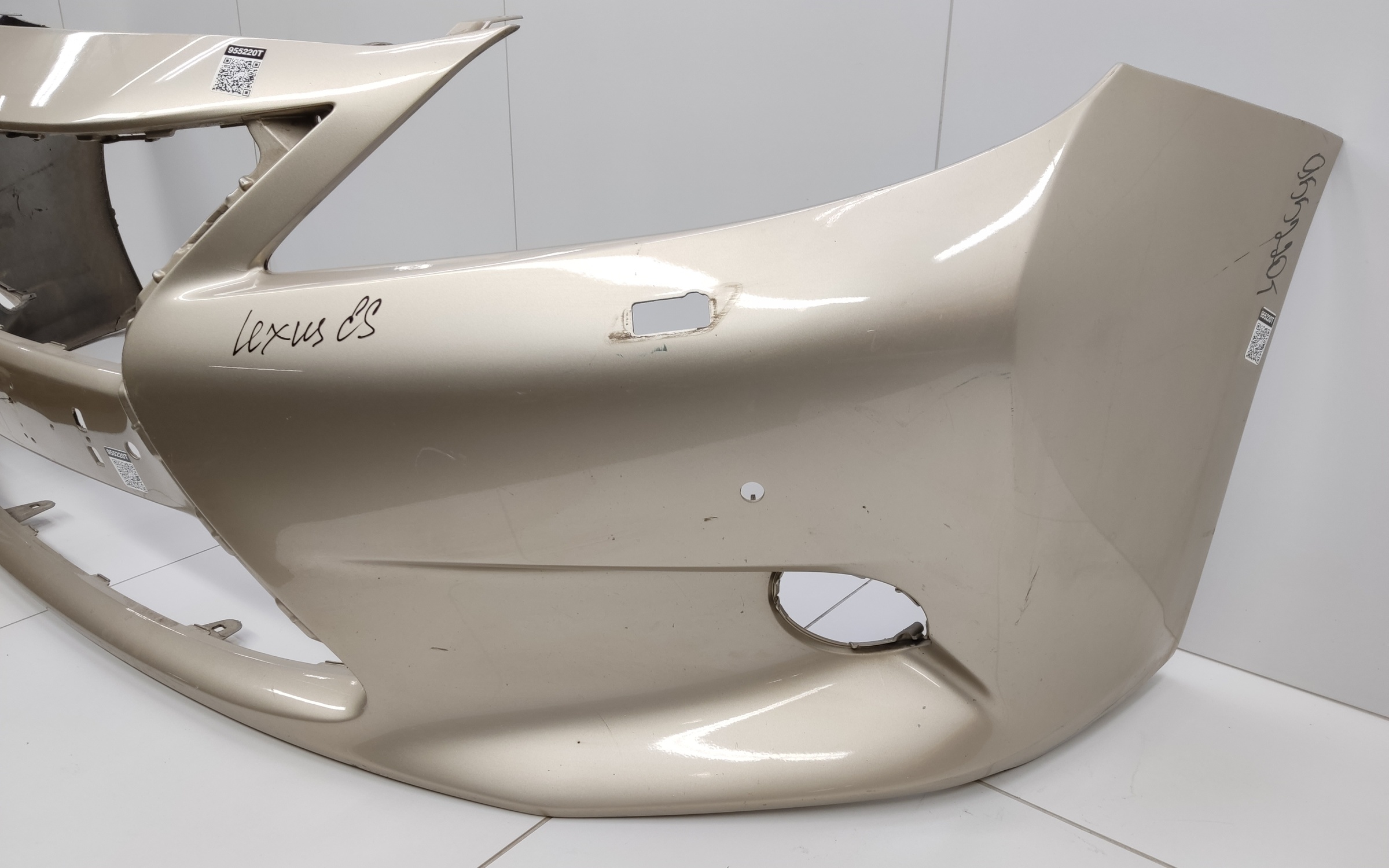 Бампер передний Lexus ES 6