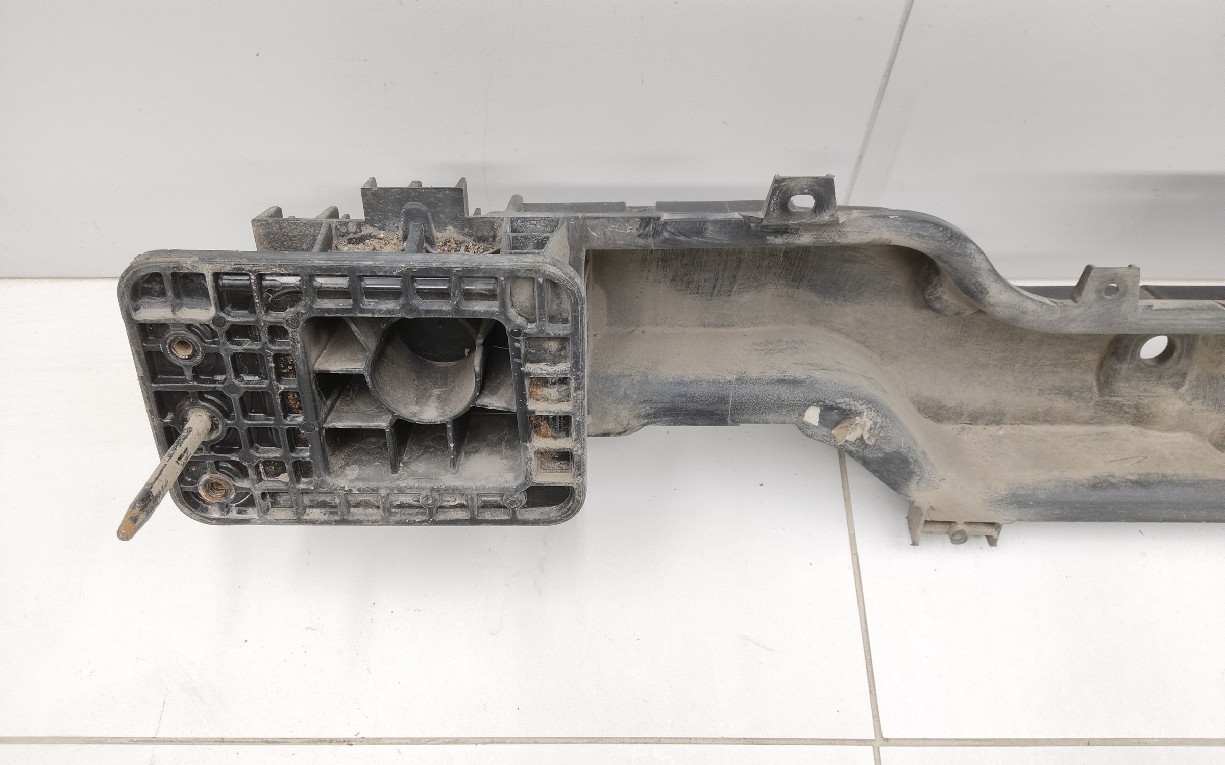 Усилитель заднего бампера Genesis GV80