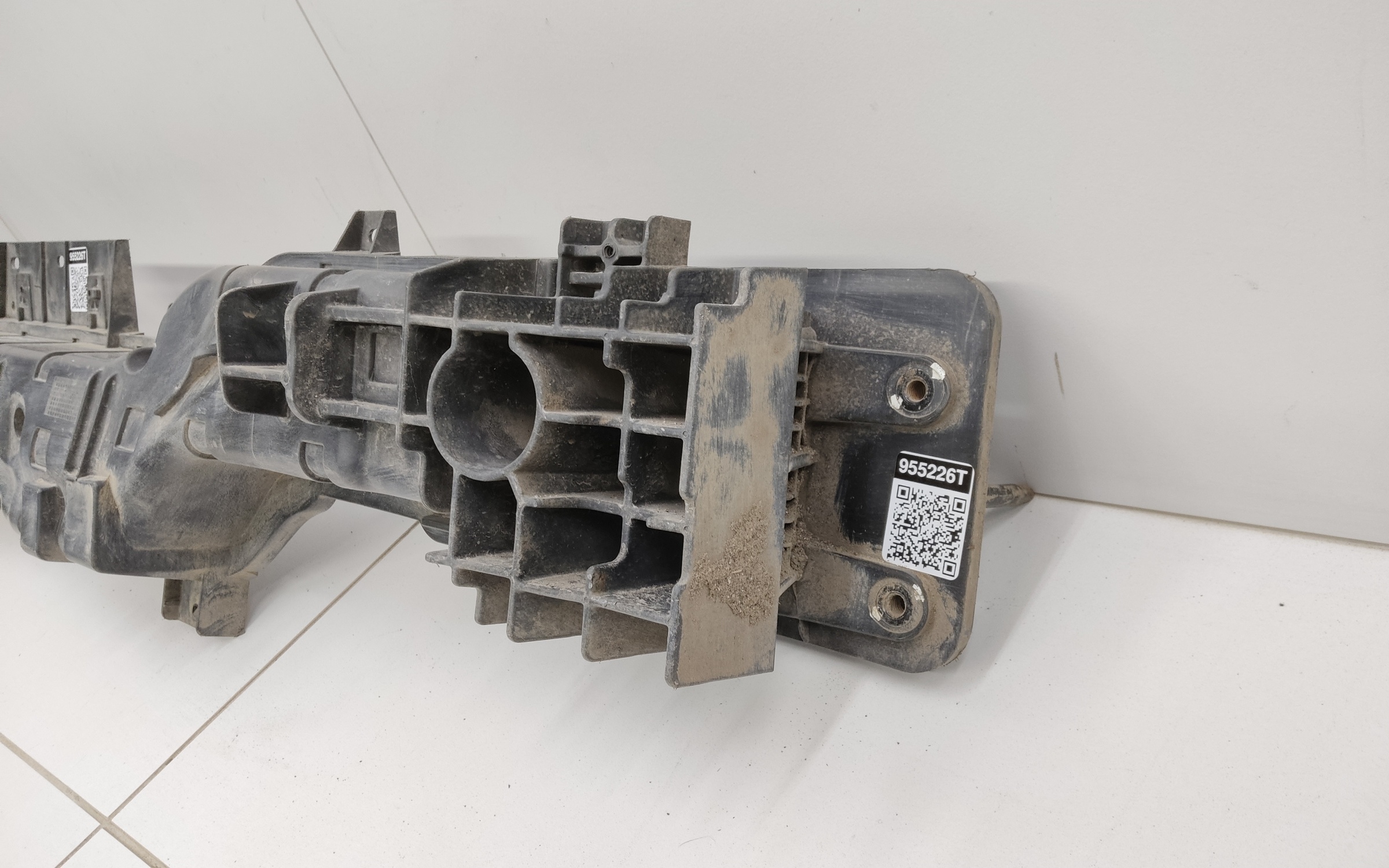 Усилитель заднего бампера Genesis GV80