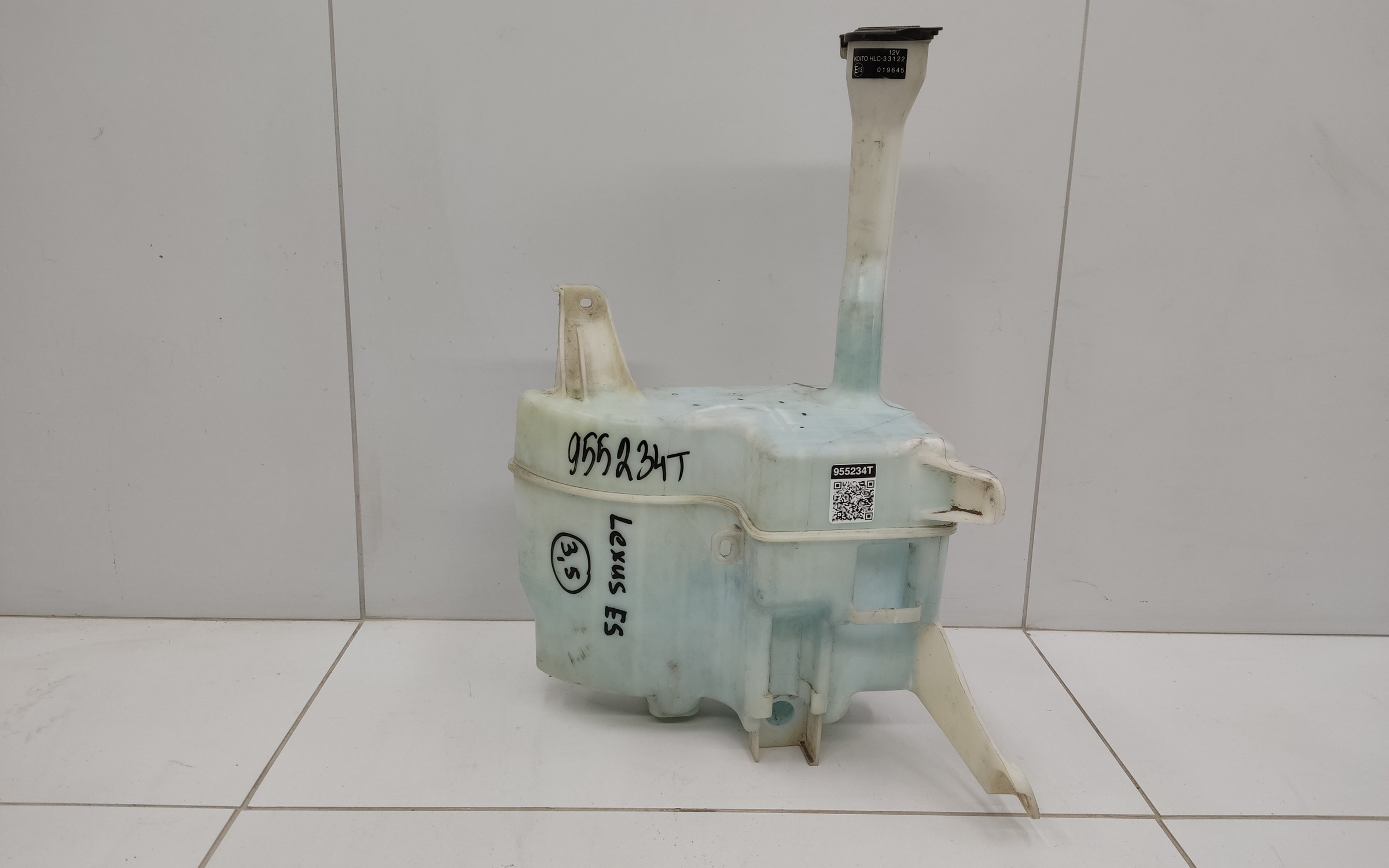 Бачок омывателя Lexus ES 6