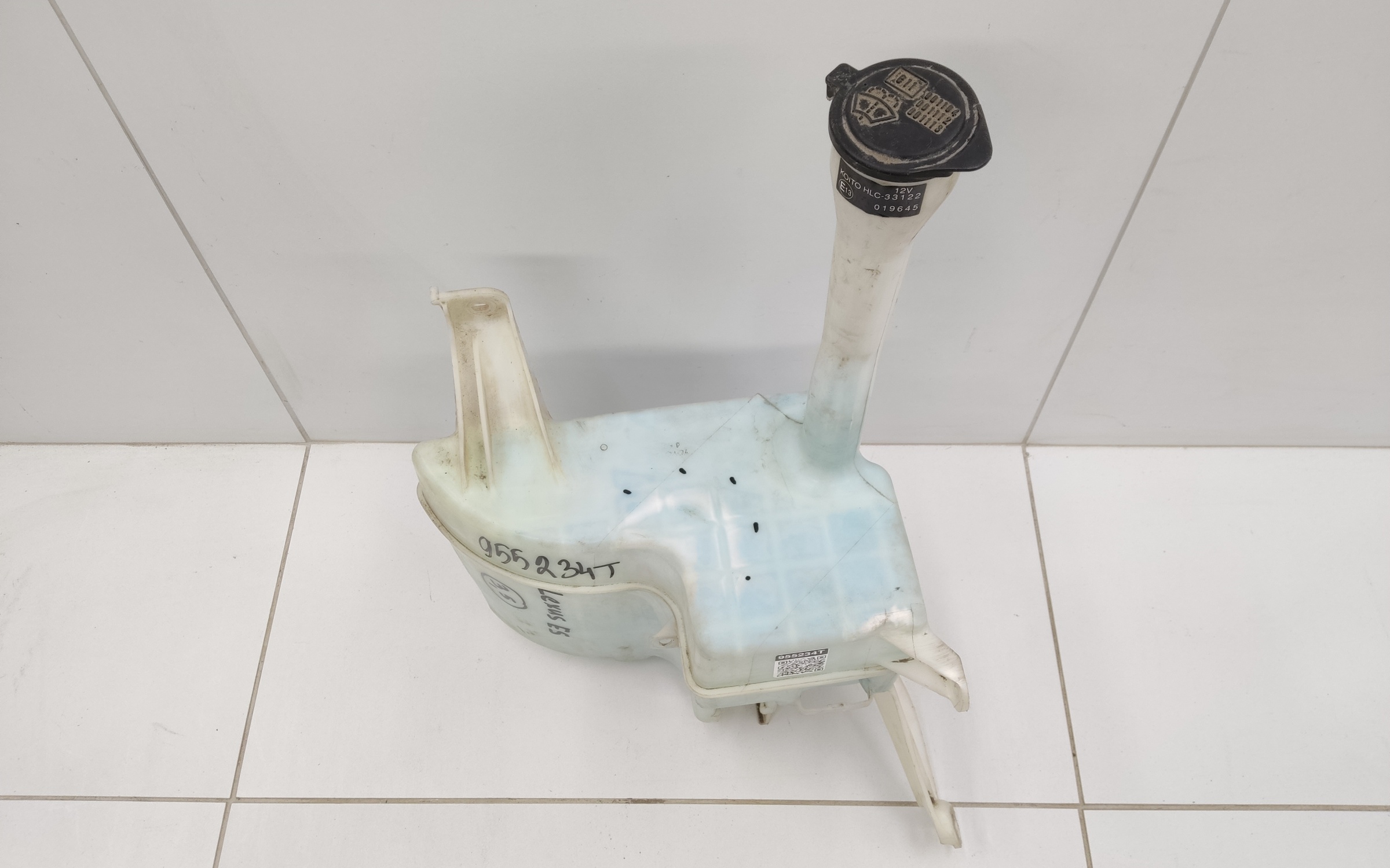 Бачок омывателя Lexus ES 6