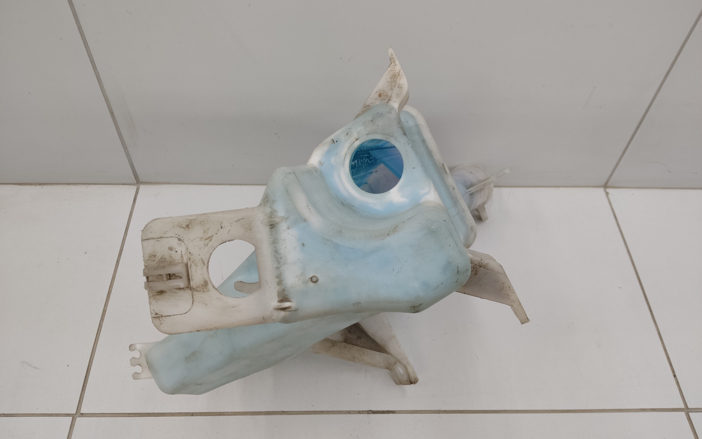 Бачок омывателя Hyundai Creta 1