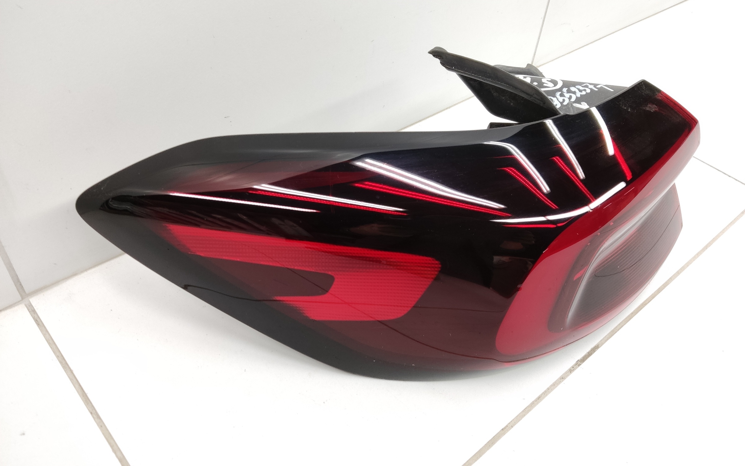 Фонарь задний левый наружный Chery Tiggo 7 Pro