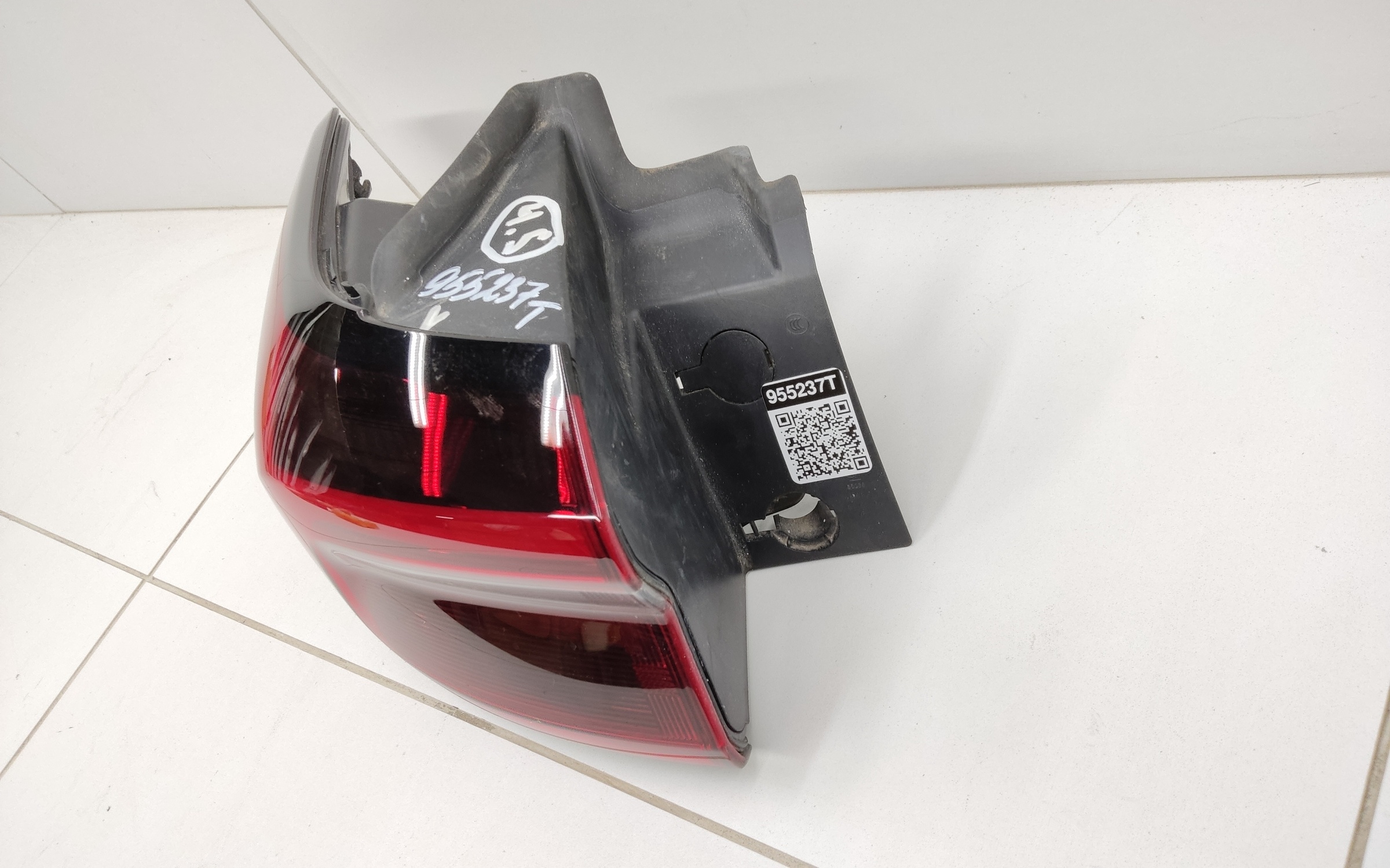 Фонарь задний левый наружный Chery Tiggo 7 Pro