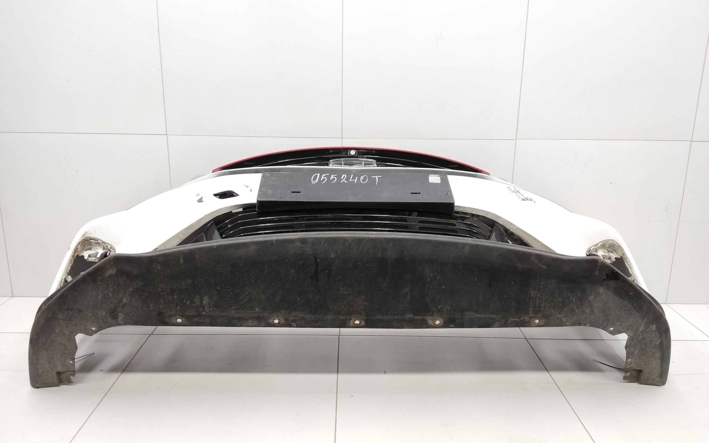 Бампер передний Geely Coolray без парктроников