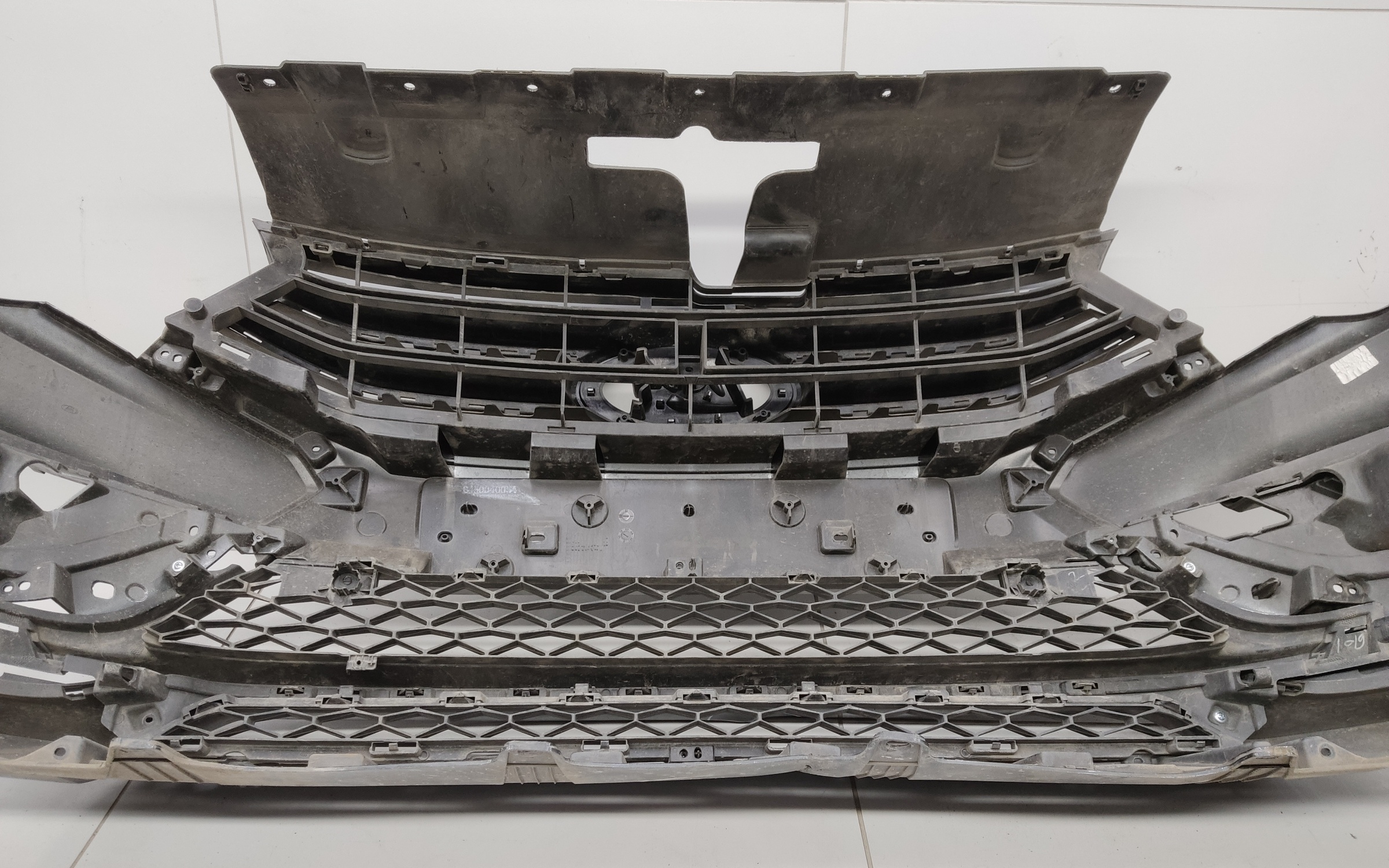 Бампер передний Lada Vesta 1 Restail