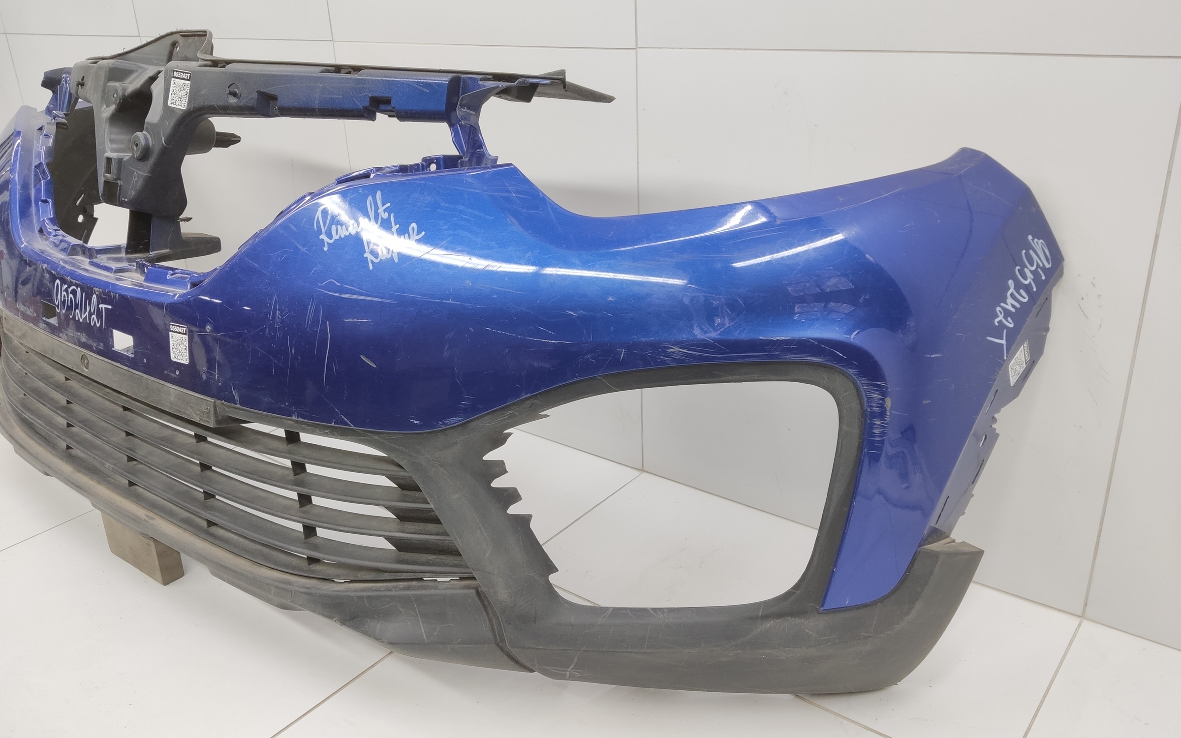 Бампер передний Renault Kaptur