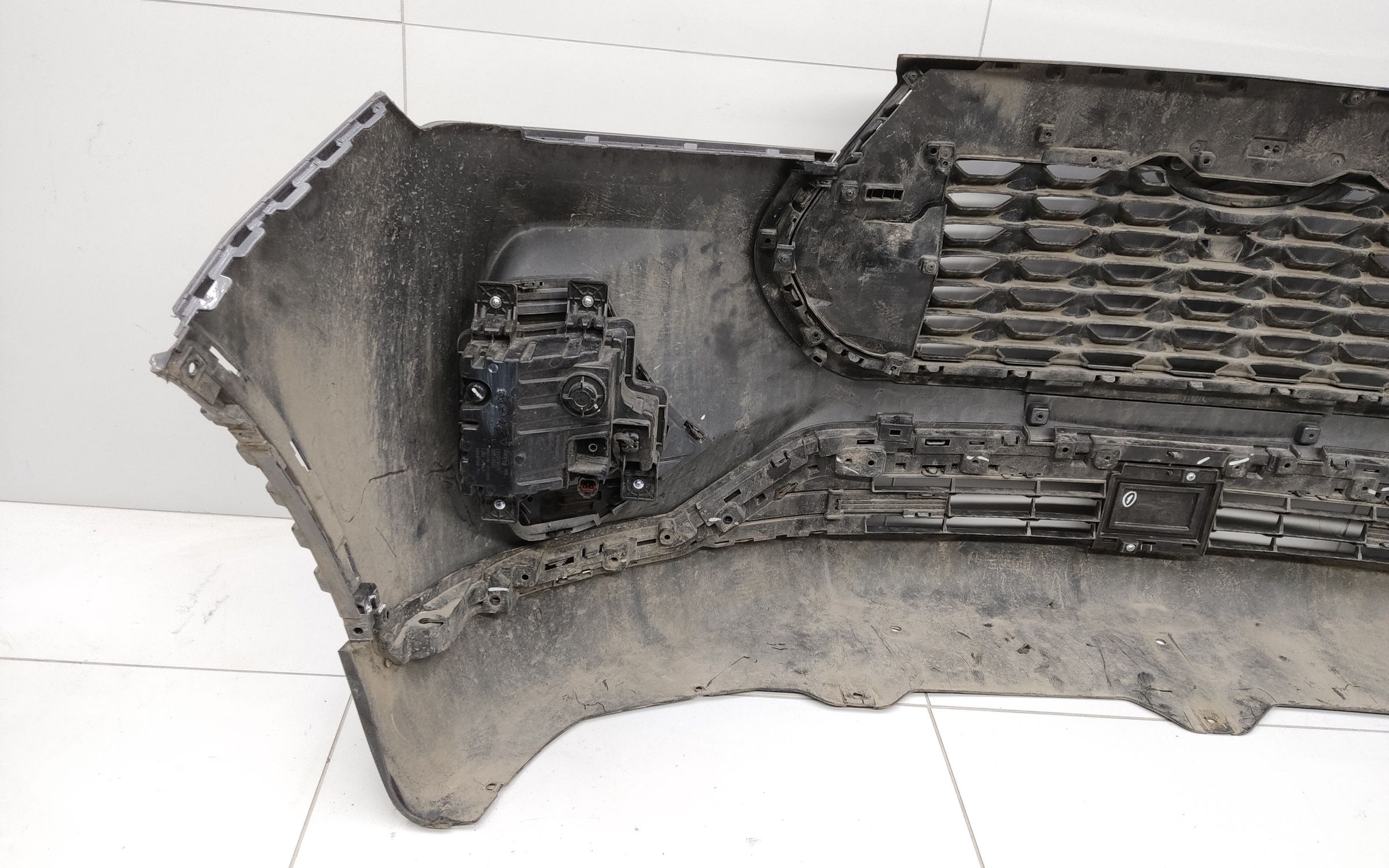 Бампер передний Xcite X-Cross 7