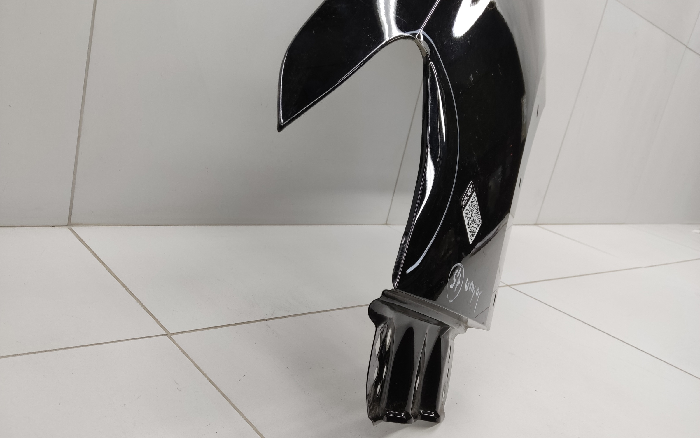 Крыло переднее левое Haval Jolion Restail