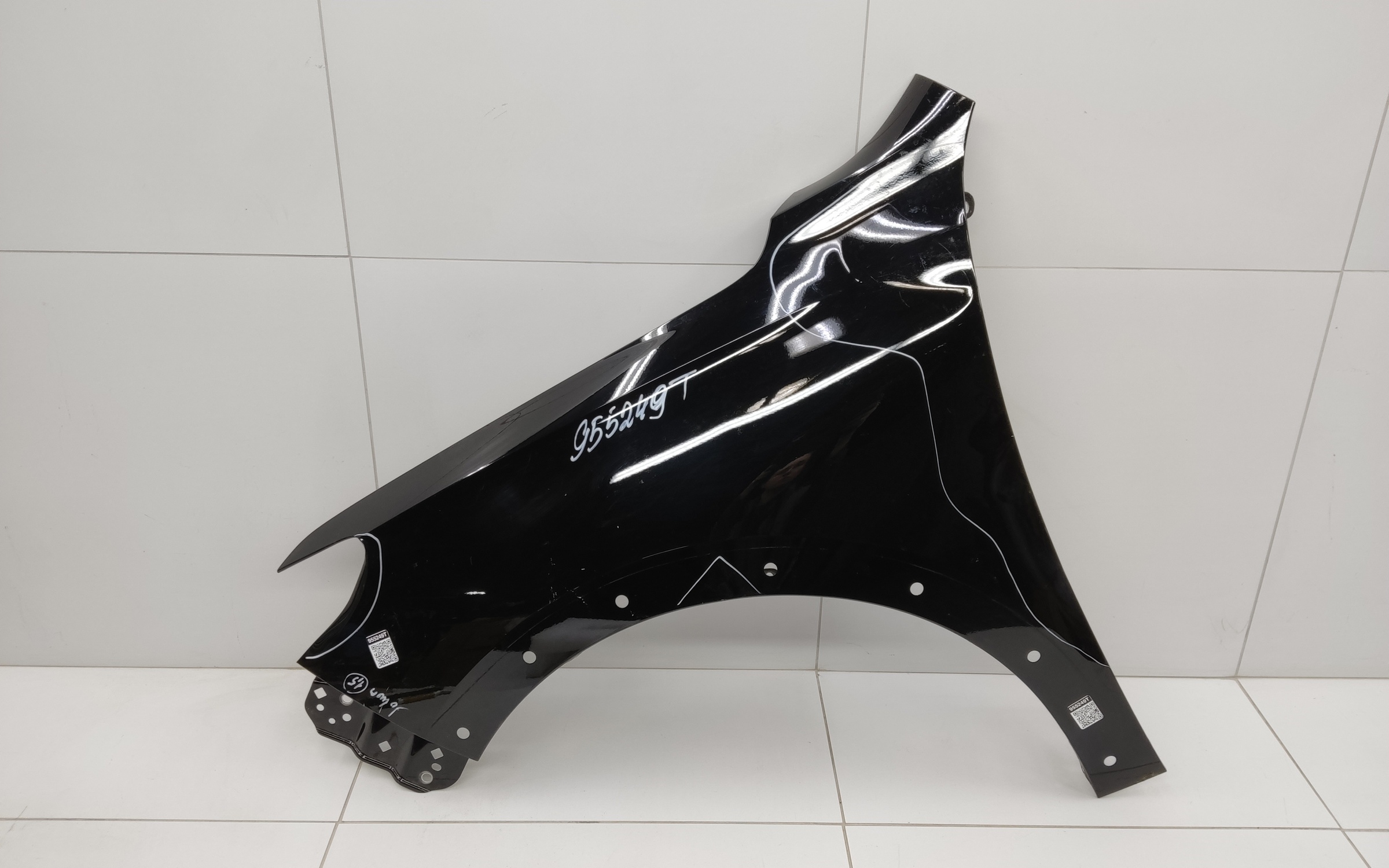 Крыло переднее левое Haval Jolion Restail