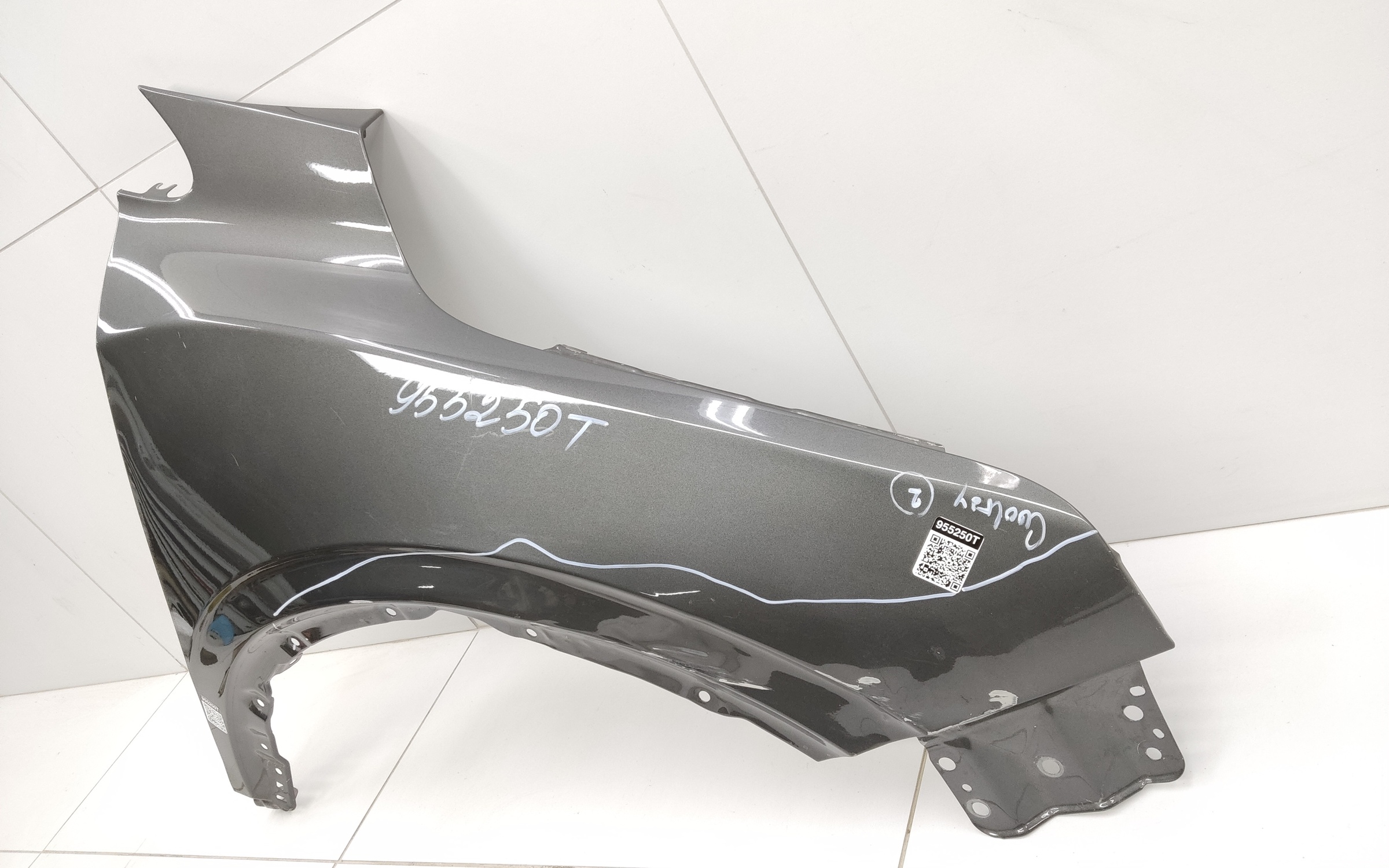 Крыло переднее правое Geely Coolray