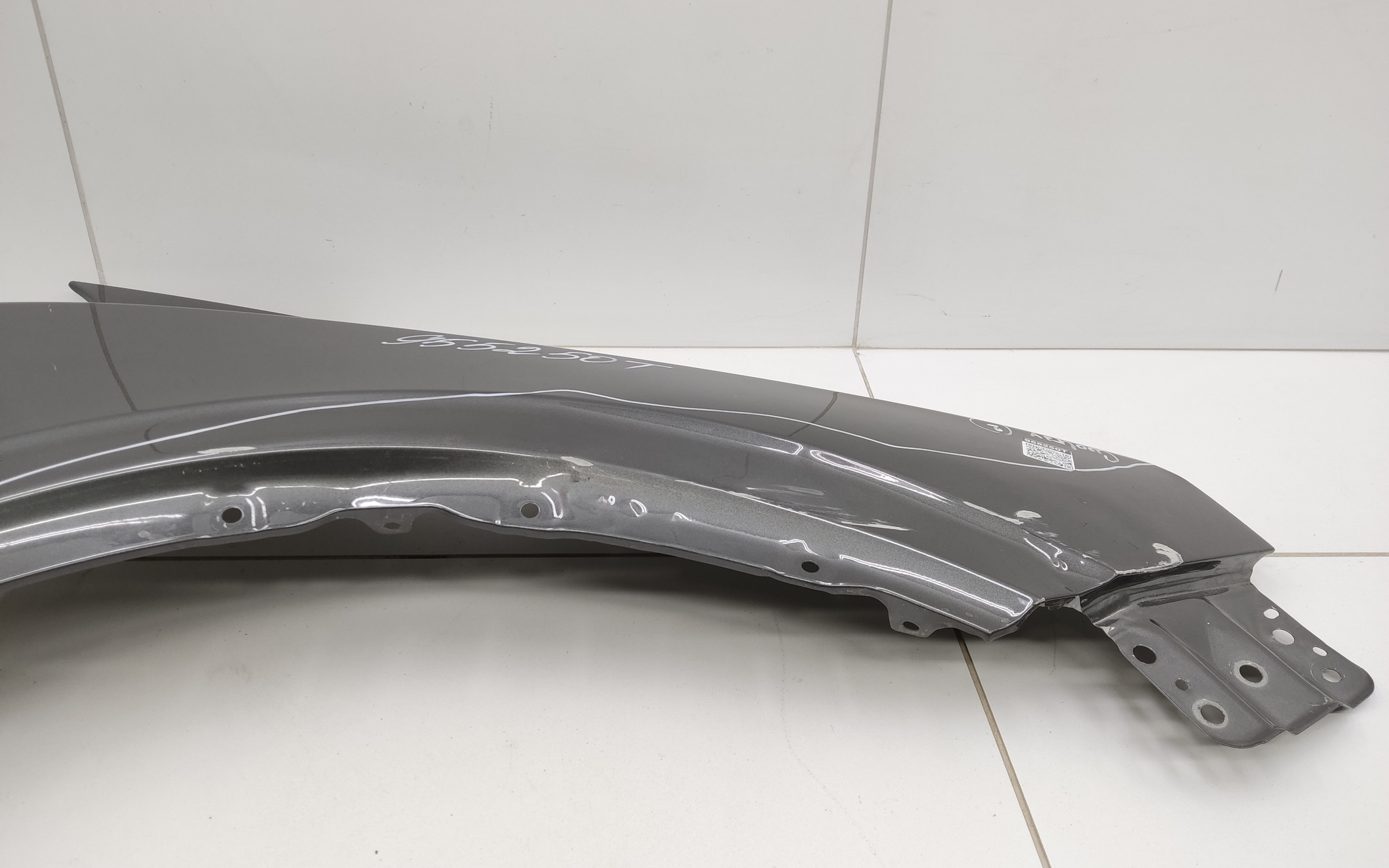 Крыло переднее правое Geely Coolray