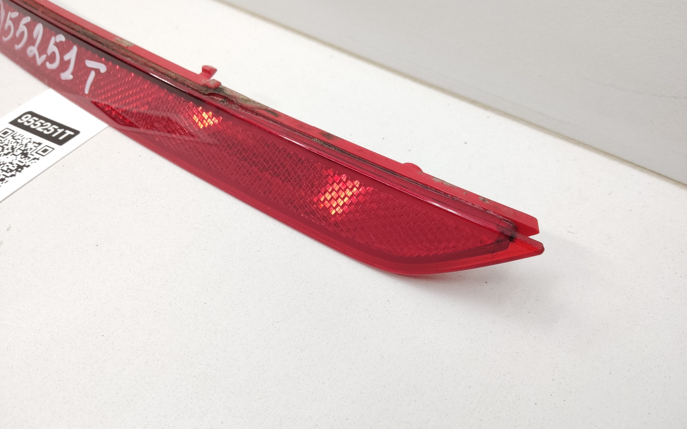 Светоотражатель заднего бампера левый Genesis GV80