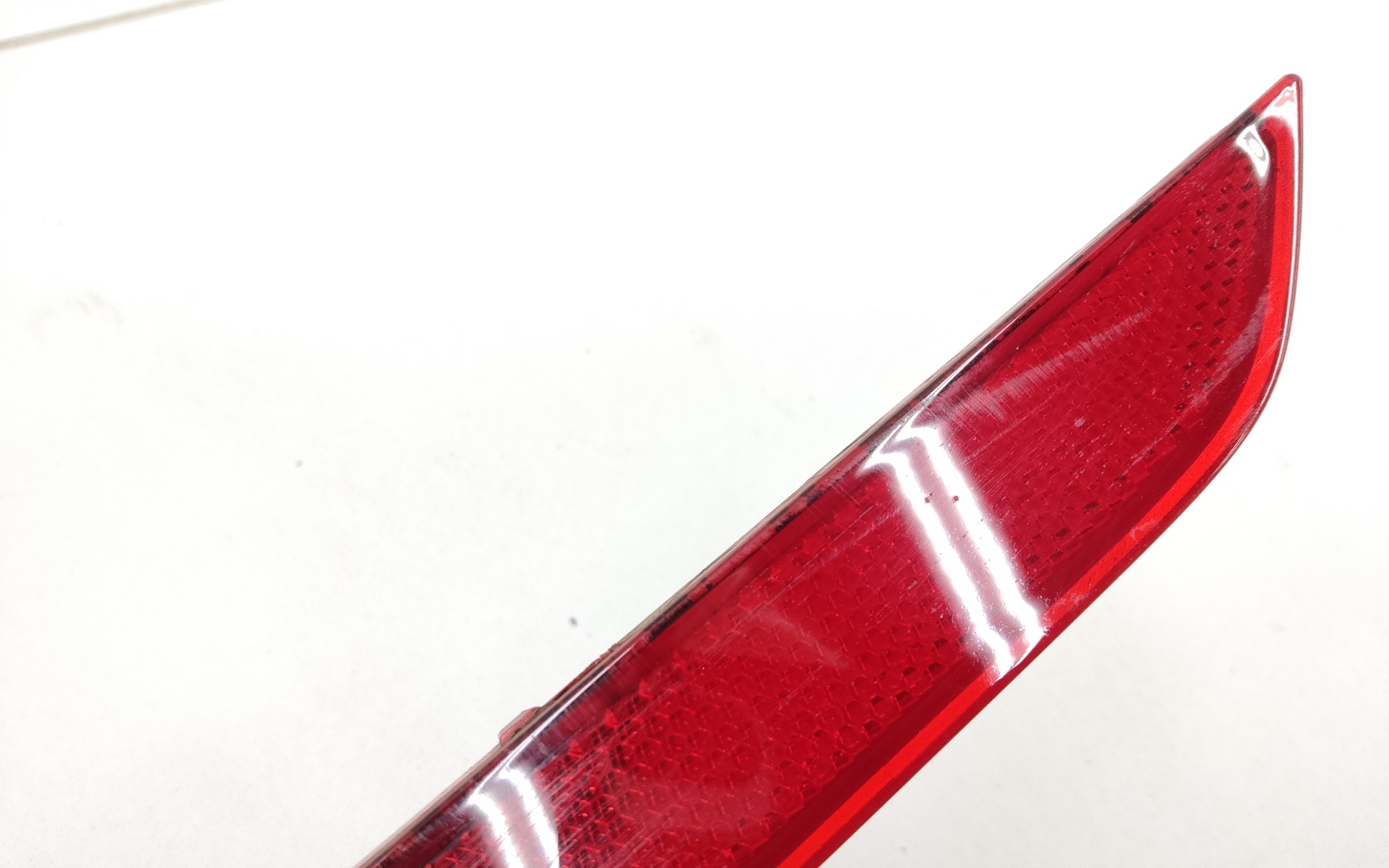 Светоотражатель заднего бампера левый Genesis GV80