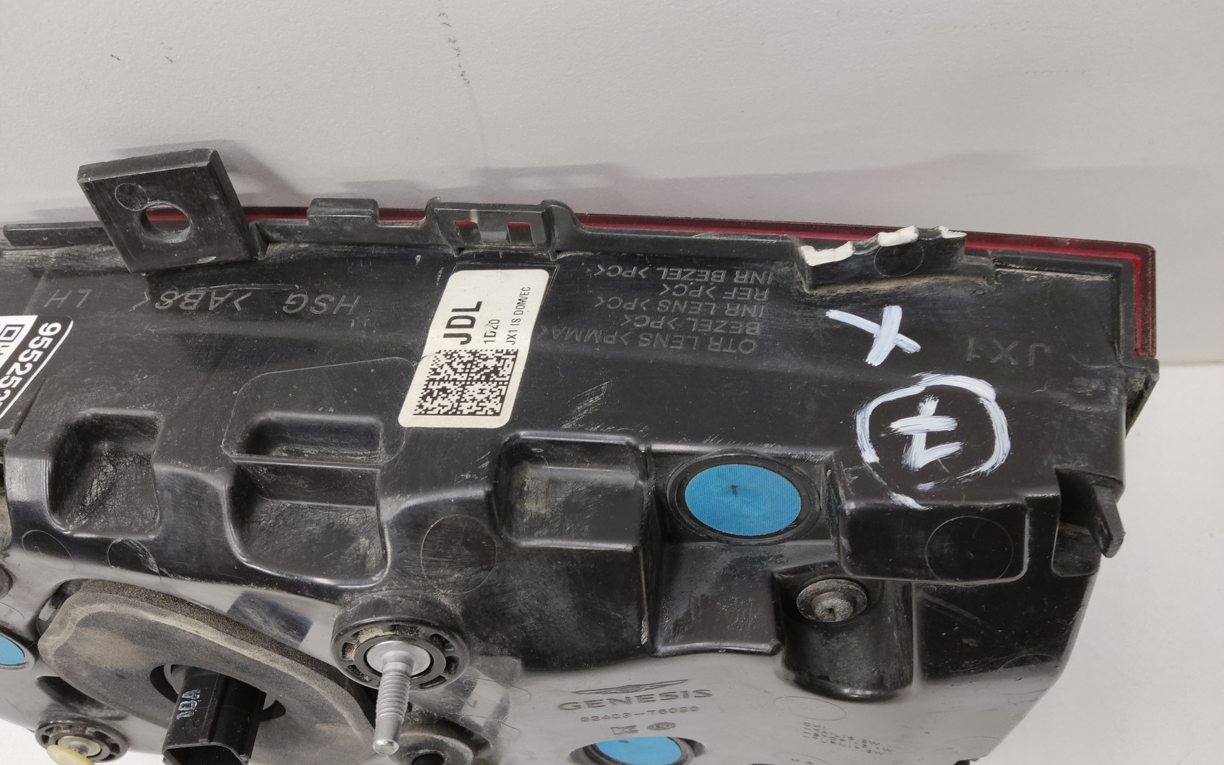 Фонарь задний левый внутренний Genesis GV80 LED