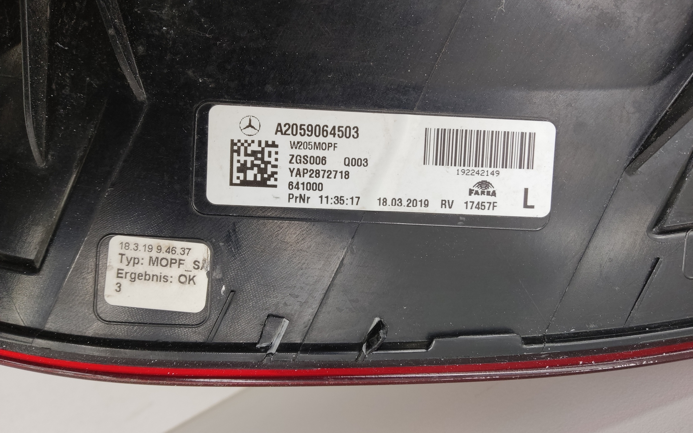 Фонарь задний левый Mercedes-benz C-klasse W205 Restail