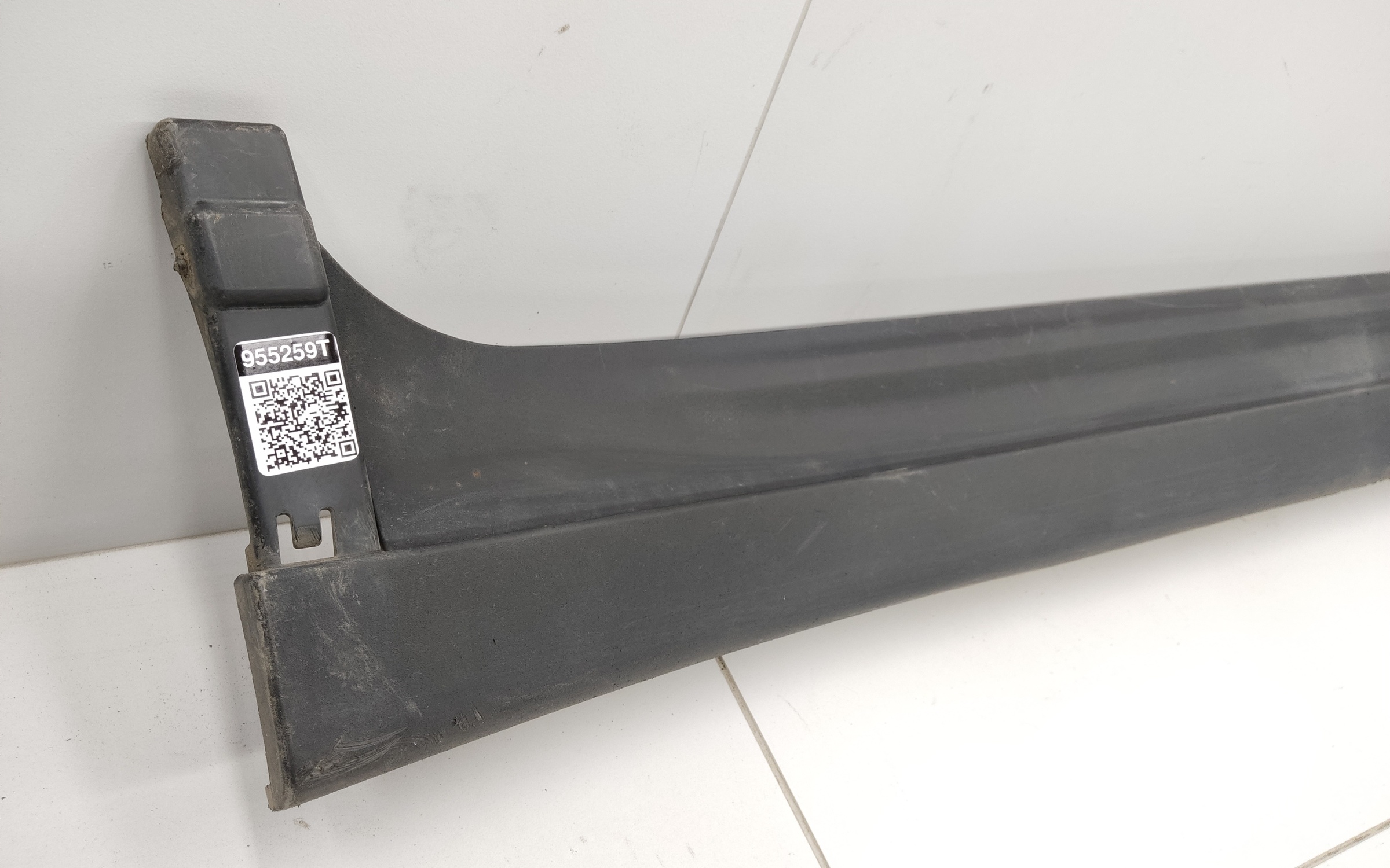 Накладка порога правого BMW X3 G01