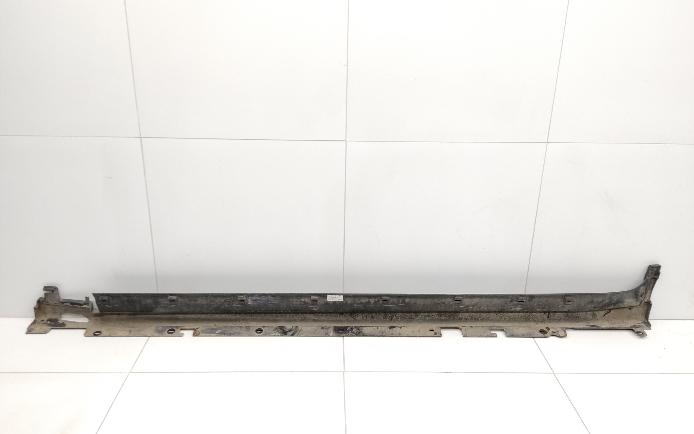 Накладка порога правого BMW X3 G01