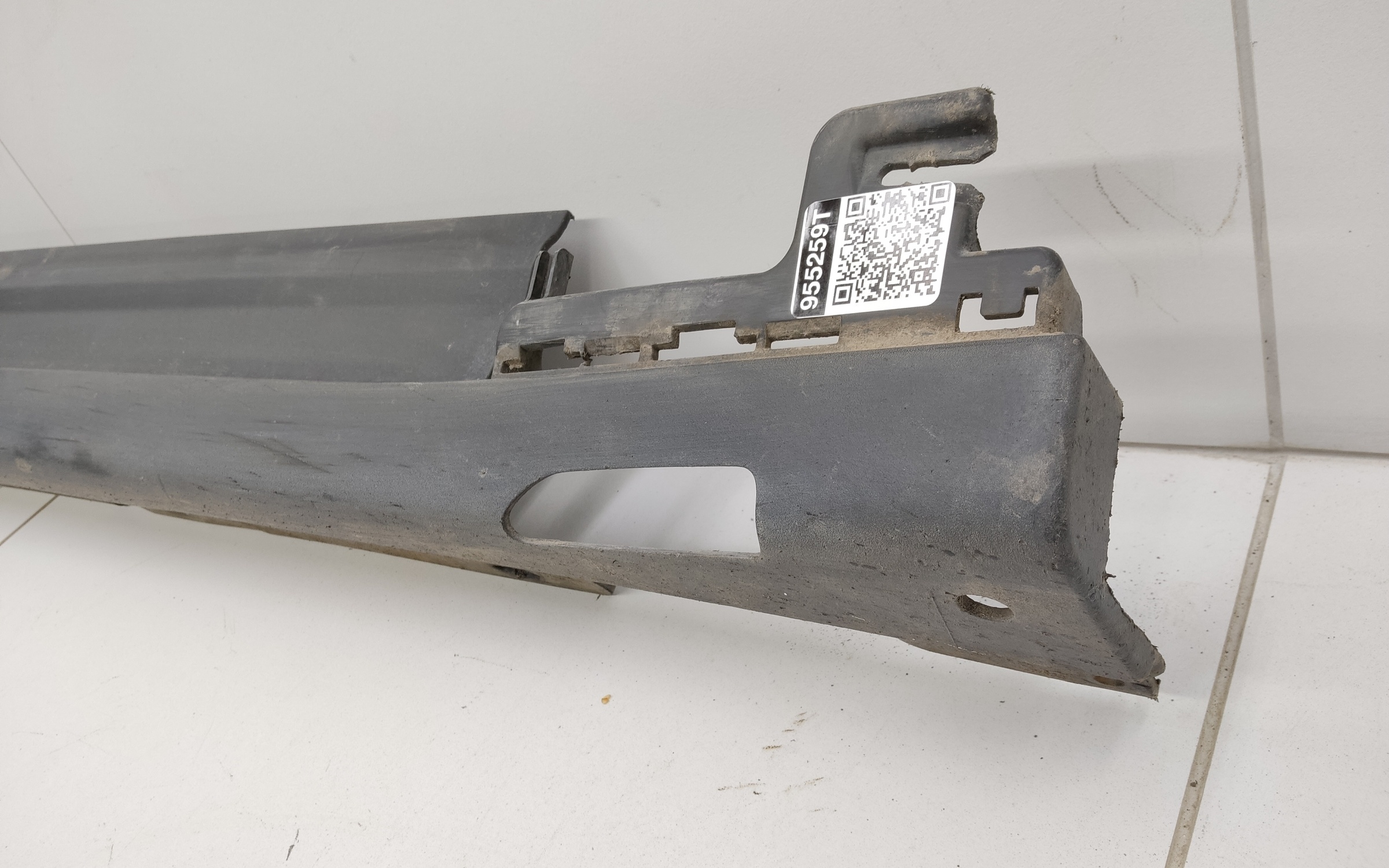 Накладка порога правого BMW X3 G01