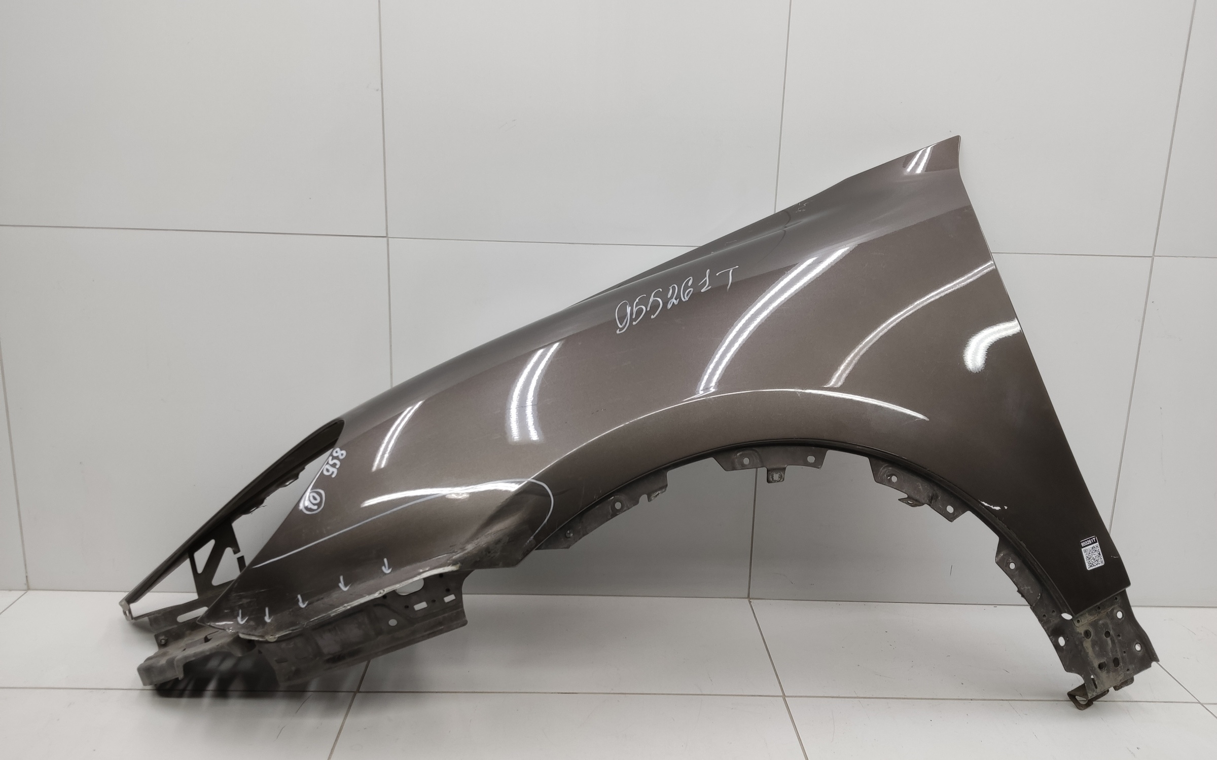 Крыло переднее левое Porsche Cayenne 2 958