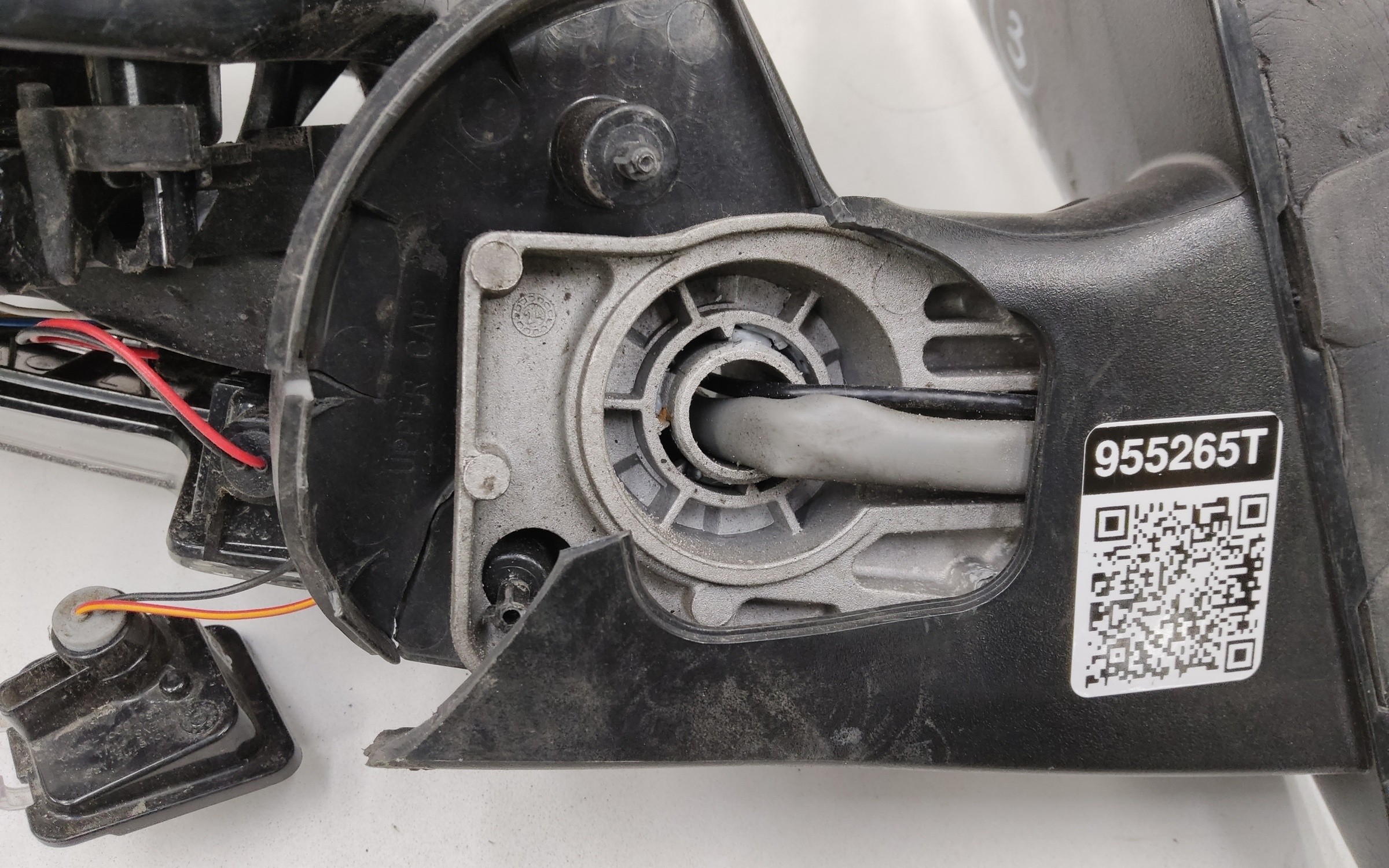 Зеркало левое Geely Monjaro 9+1 контактов