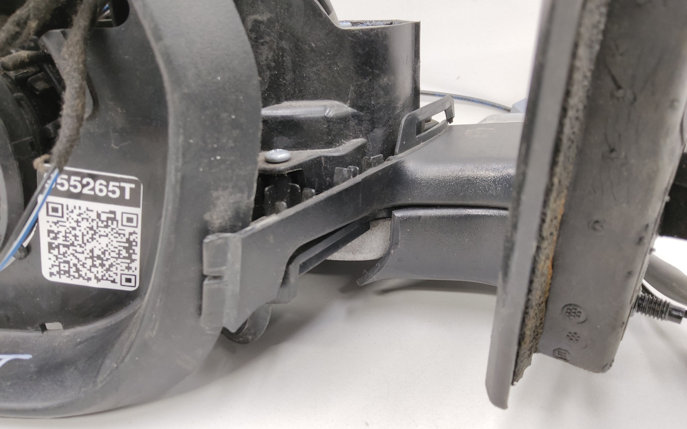 Зеркало левое Geely Monjaro 9+1 контактов