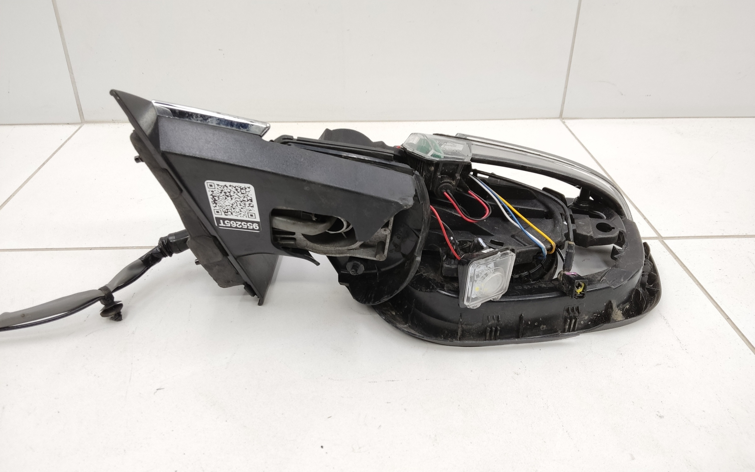 Зеркало левое Geely Monjaro 9+1 контактов