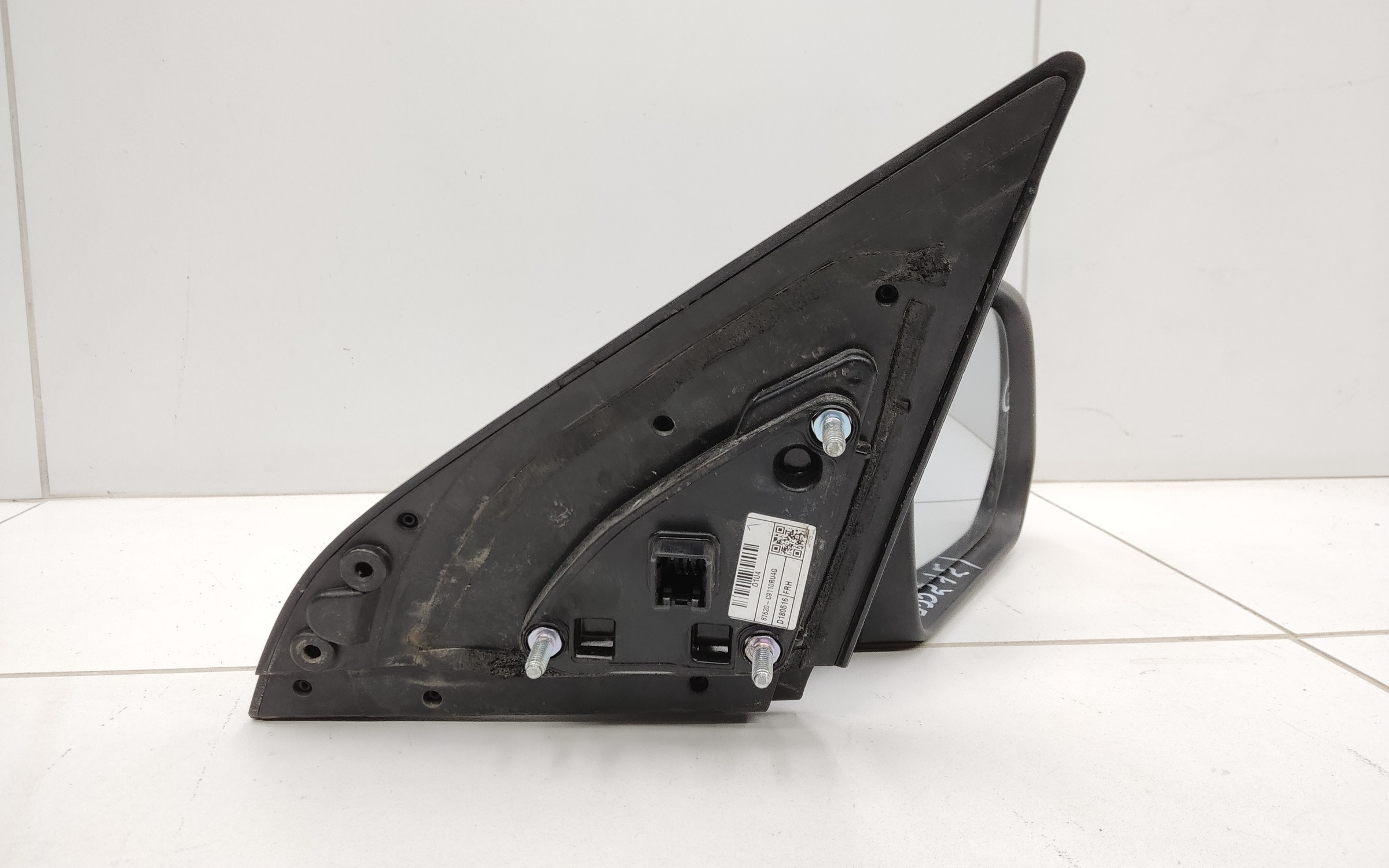 Зеркало правое Hyundai Creta 1 5 контактов