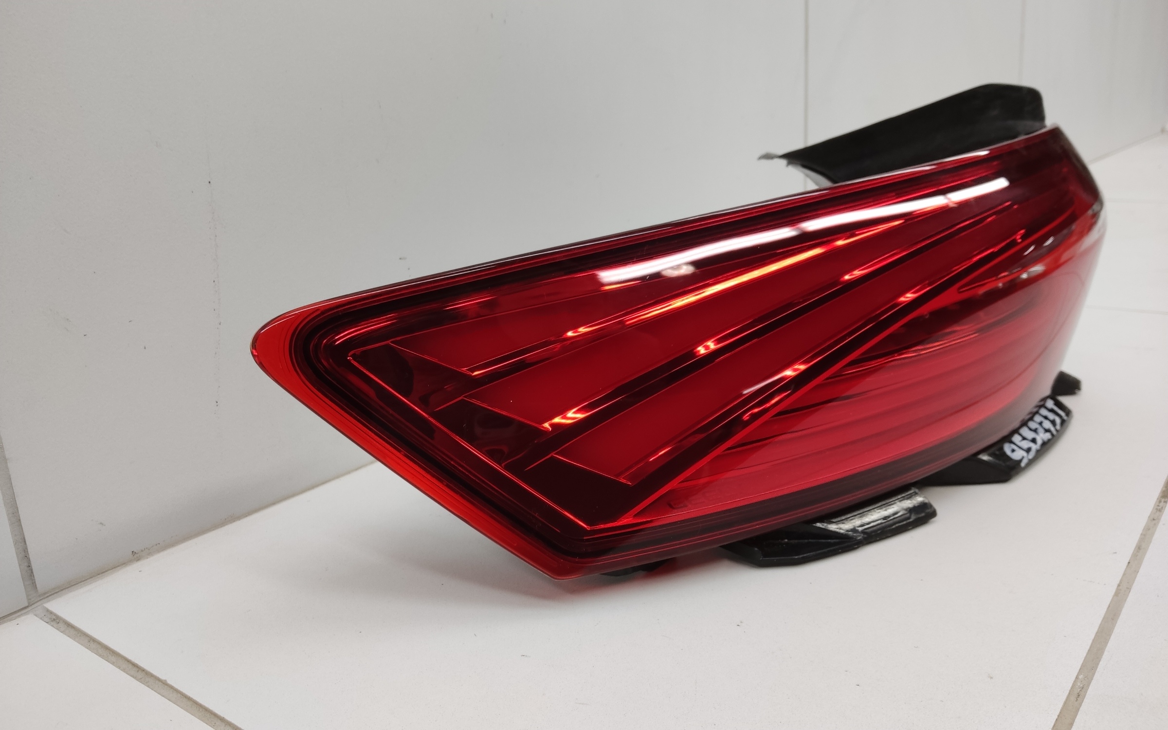 Фонарь задний левый наружный Geely Tugella 1 LED