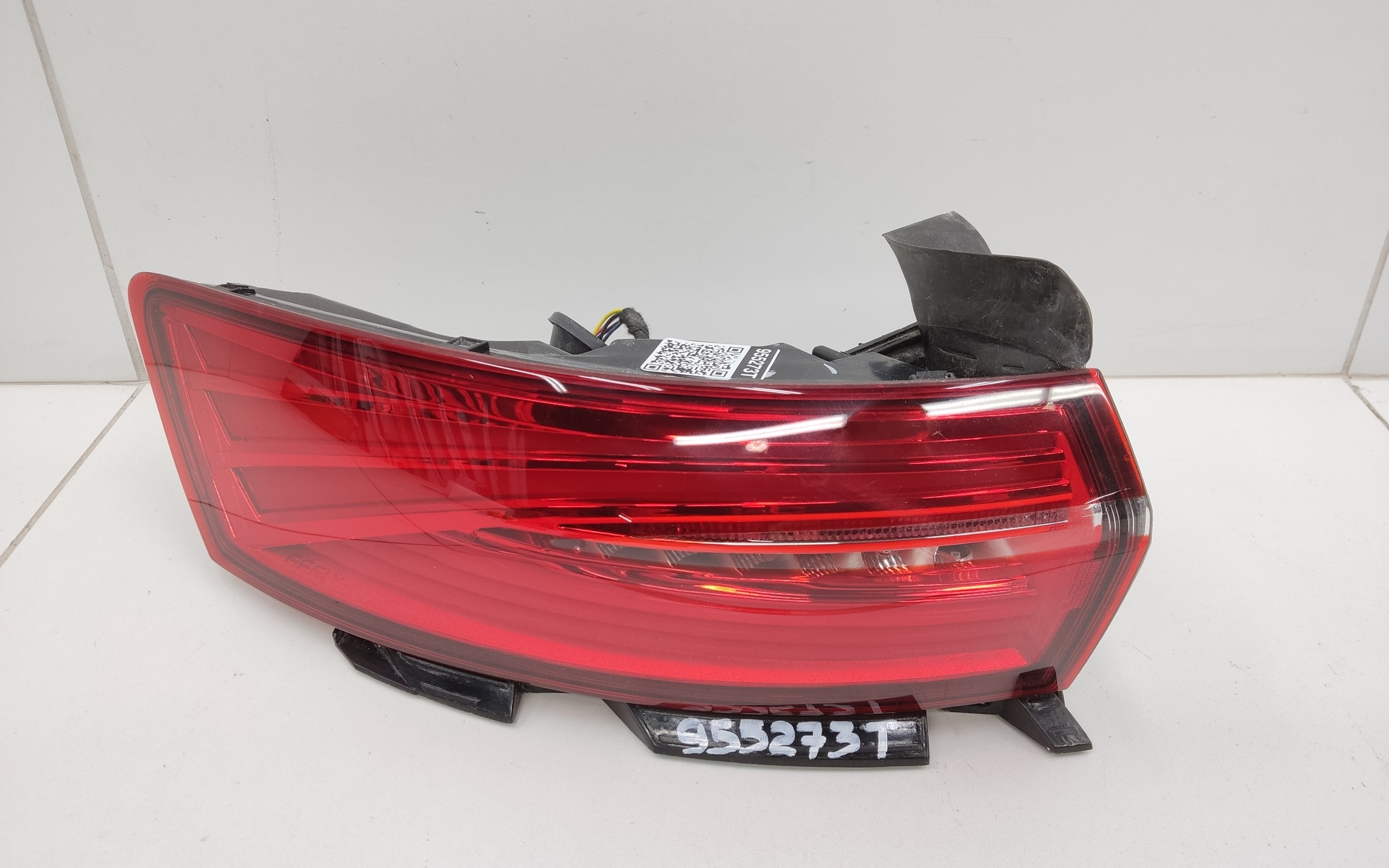 Фонарь задний левый наружный Geely Tugella 1 LED