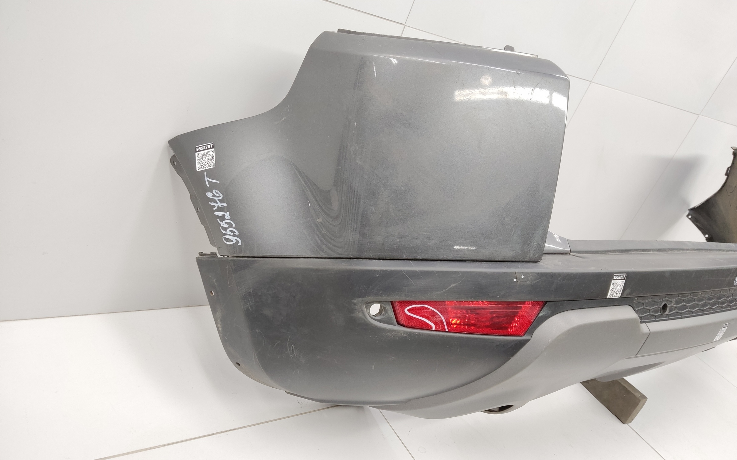 Бампер задний Land Rover Range Rover Evoque 1