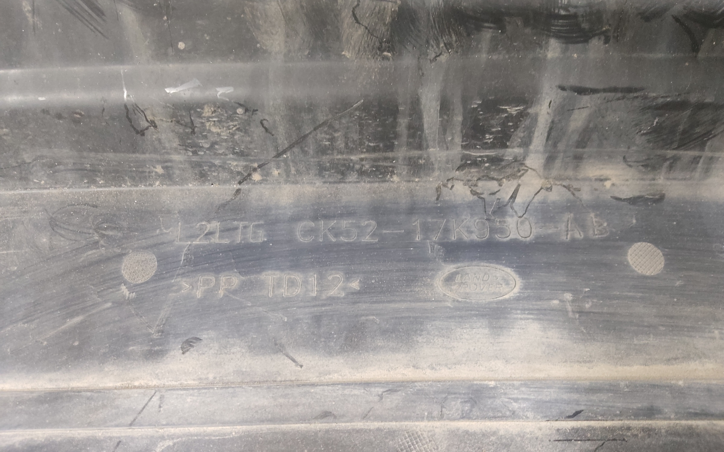 Бампер задний Land Rover Range Rover 4 Restail