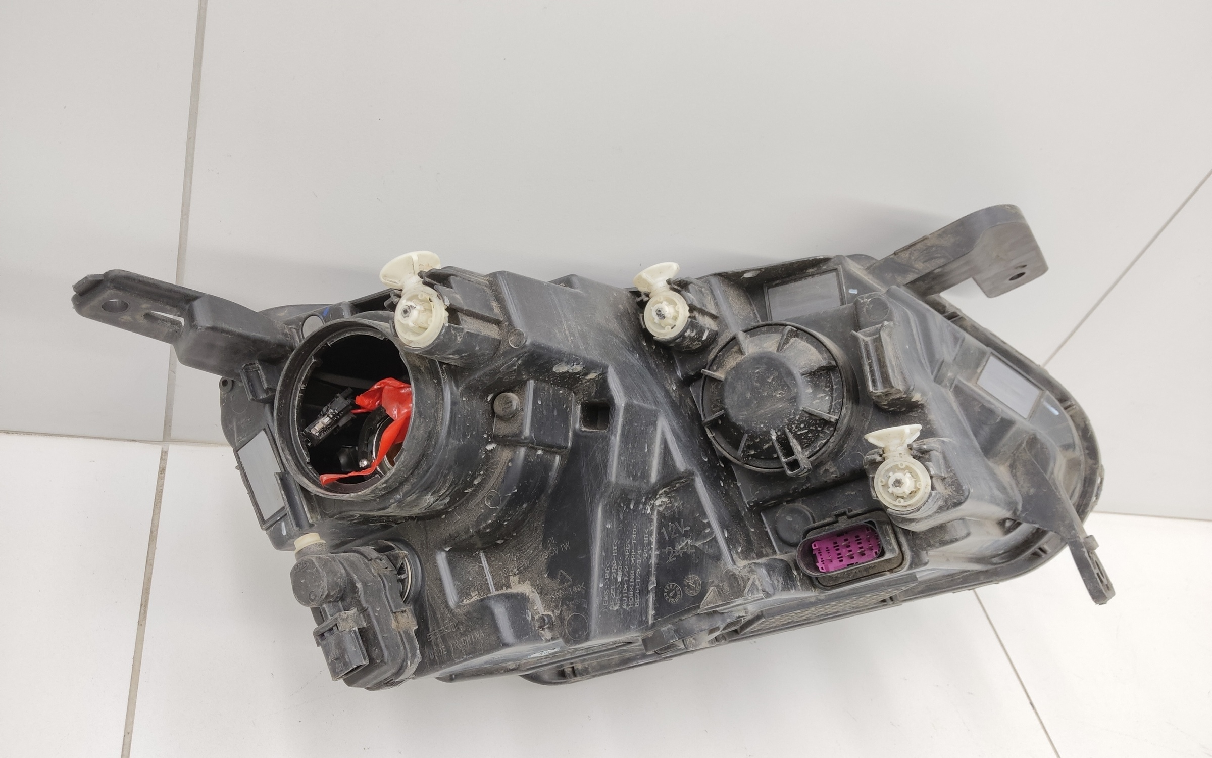 Фара передняя левая Geely Coolray галоген линза