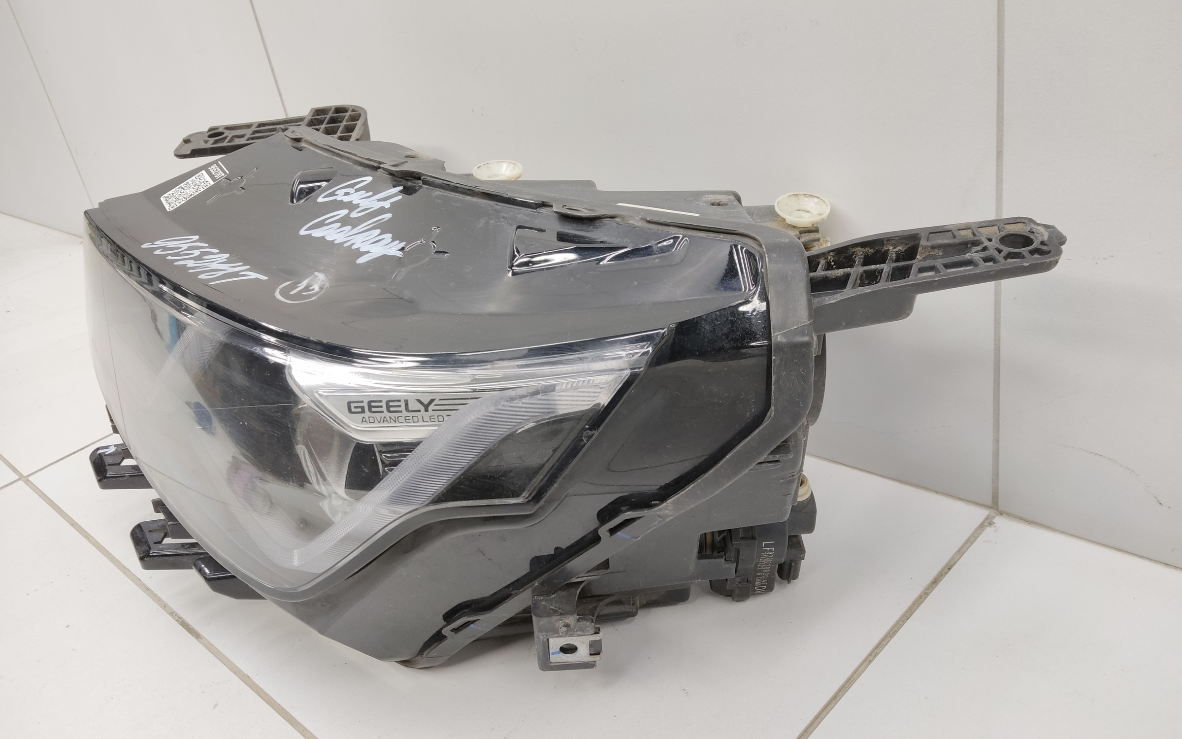 Фара передняя левая Geely Coolray галоген линза