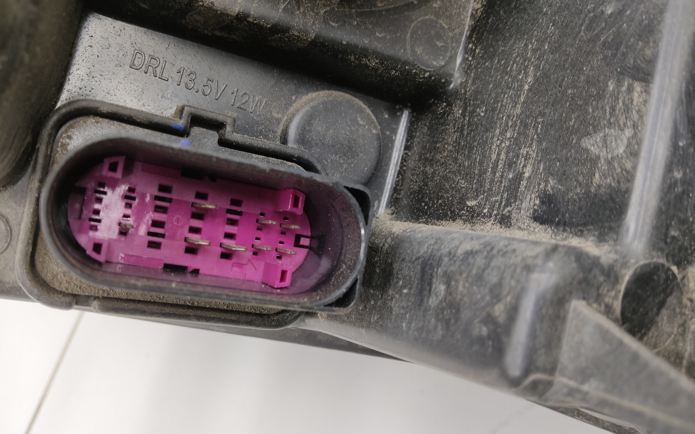 Фара передняя правая Geely Coolray галоген линза