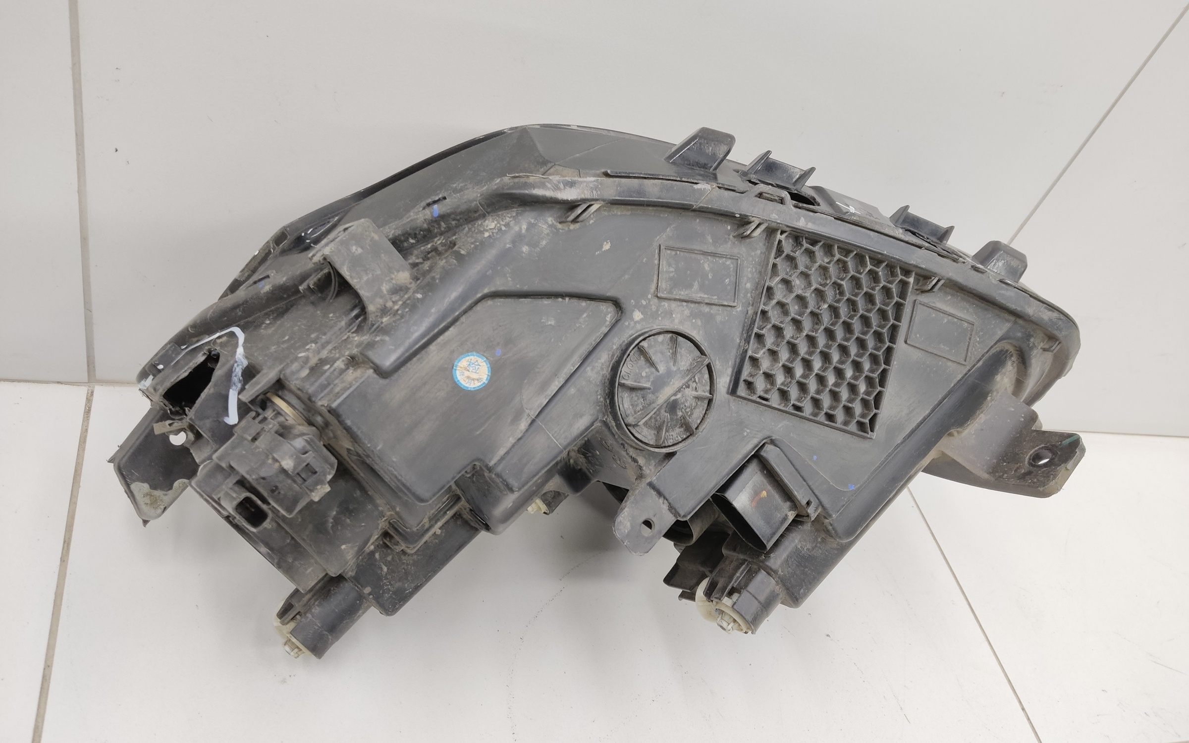 Фара передняя правая Geely Coolray галоген линза