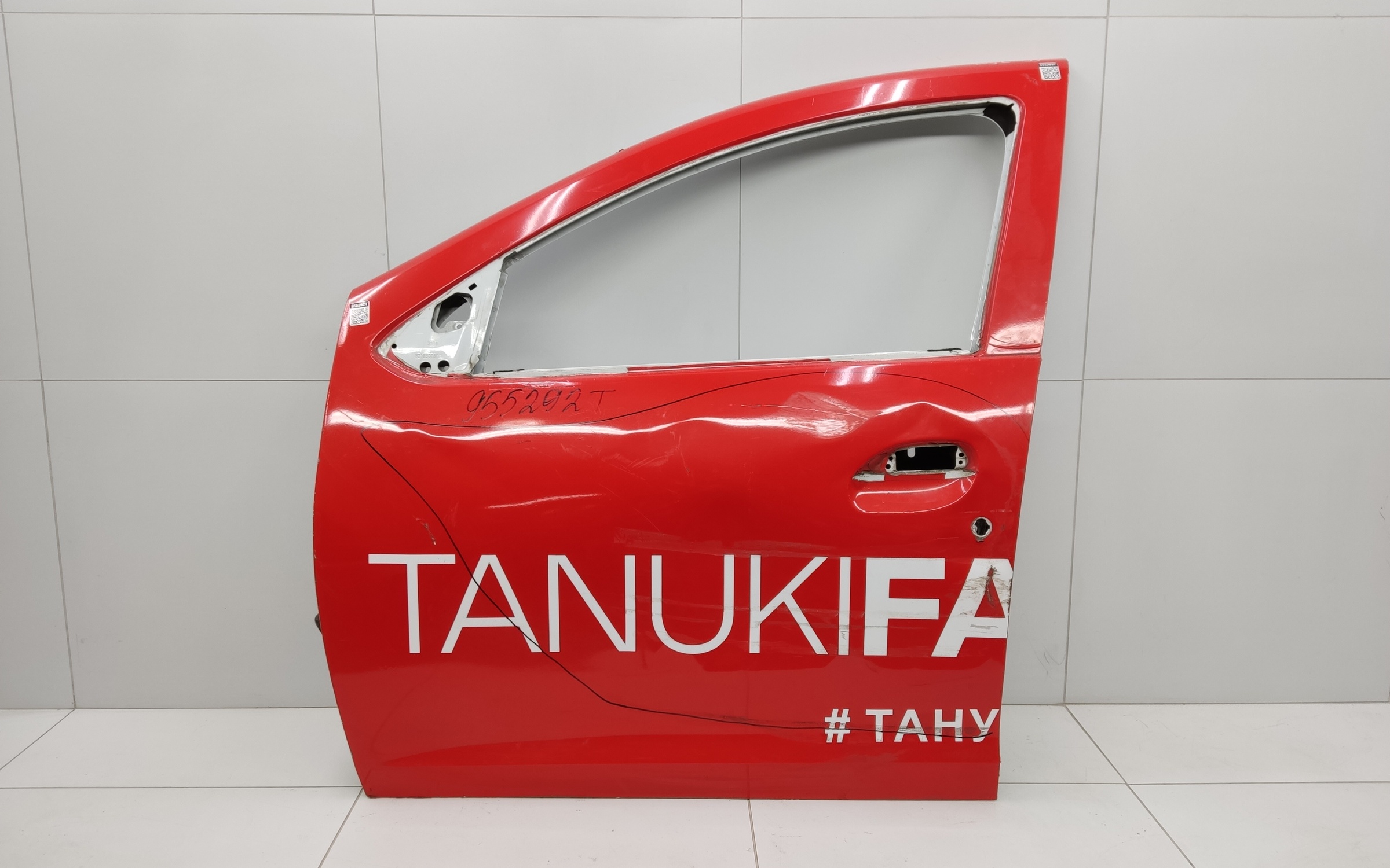 Дверь передняя левая Renault Logan 2 / Sandero 2 Stepway