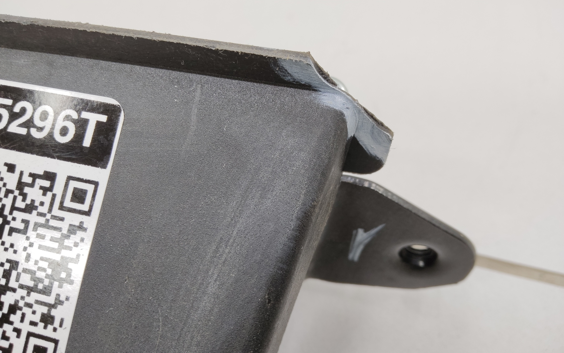 Замок крышки багажника Chery Tiggo 7 Pro