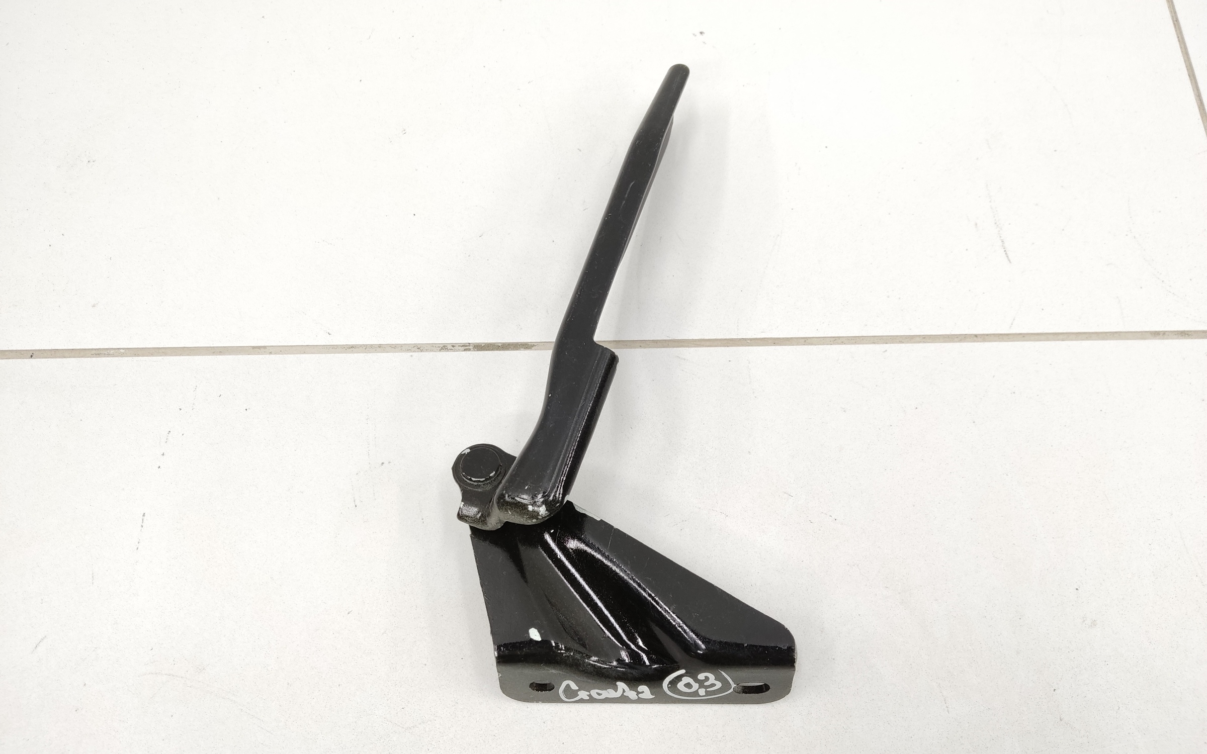 Петля капота левая Lada Granta