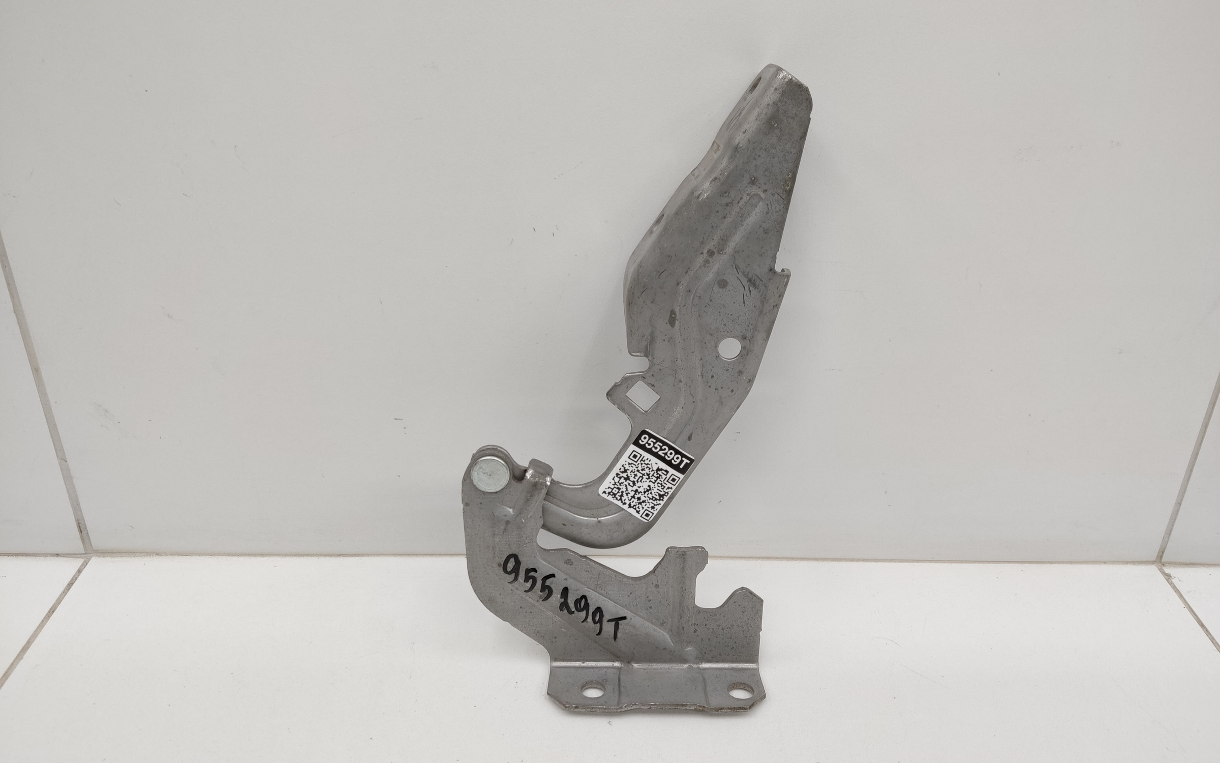 Петля капота правая Mitsubishi Lancer X