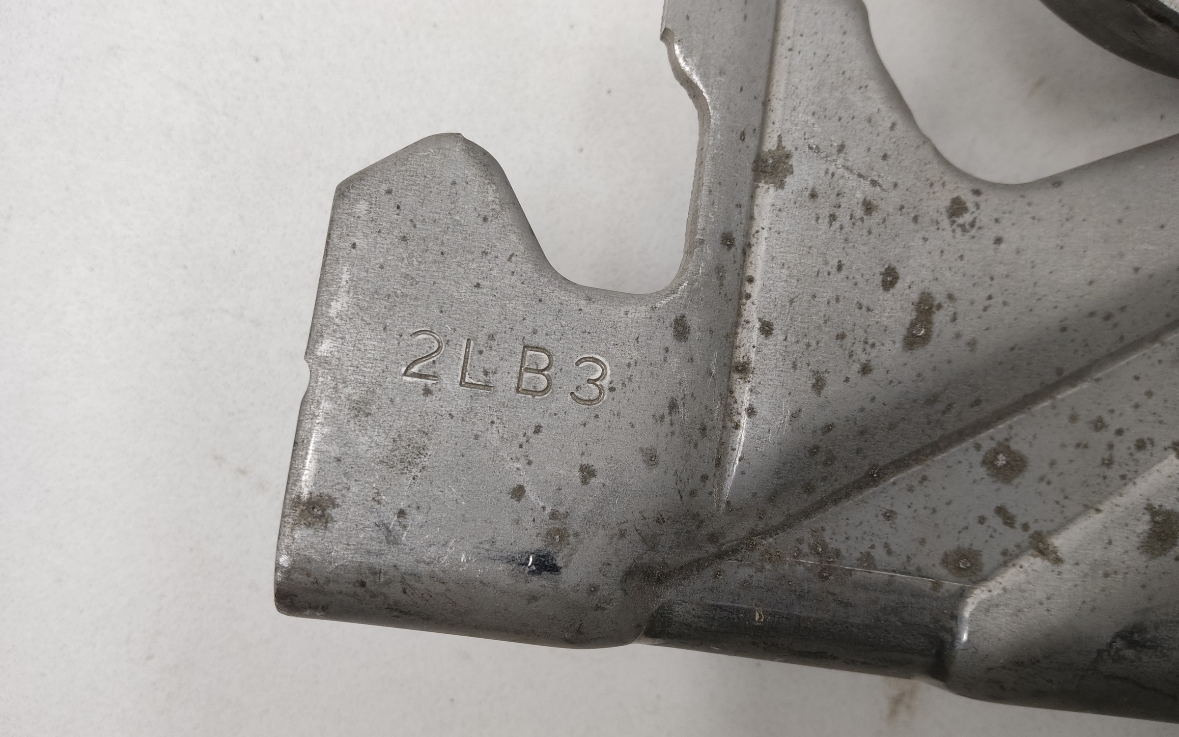 Петля капота правая Mitsubishi Lancer X