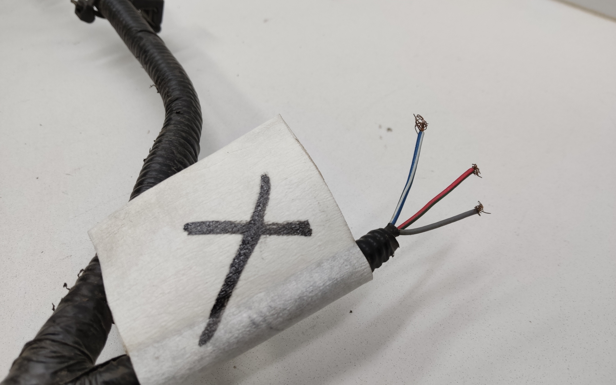 Проводка заднего бампера Geely Tugella