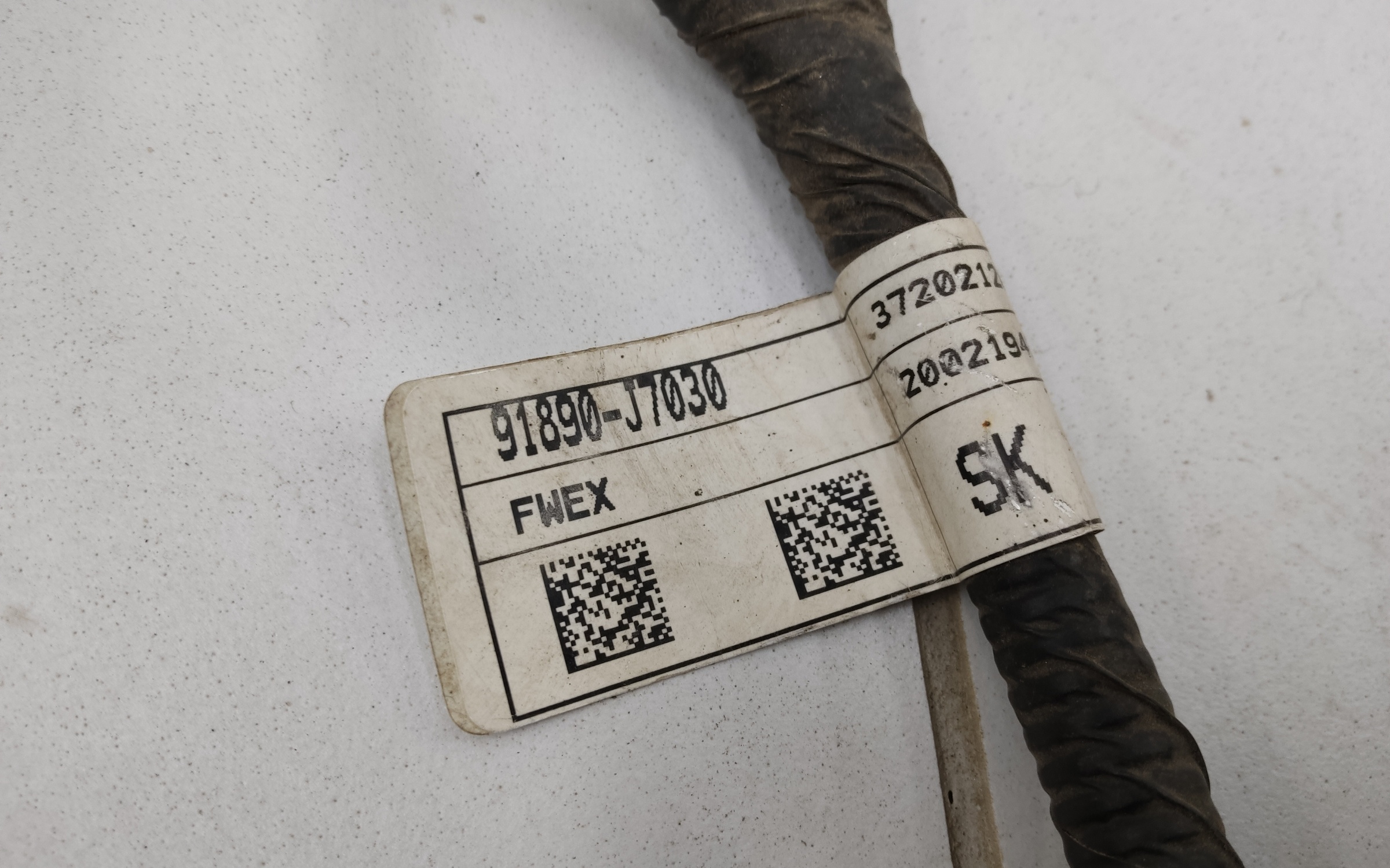 Проводка переднего бампера под парктроники Kia XCeed